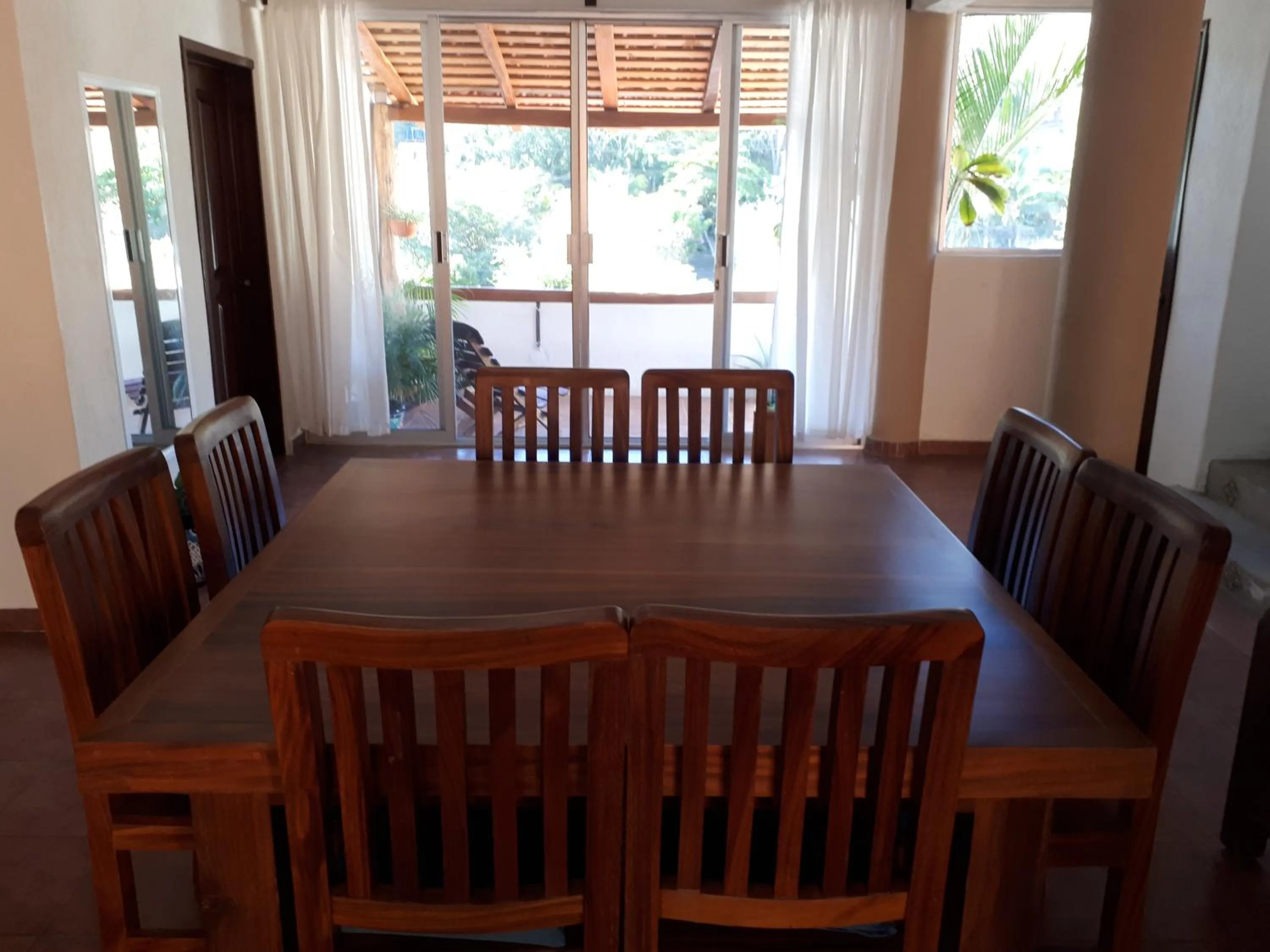 Communal kitchen in La Vivienda Villa
