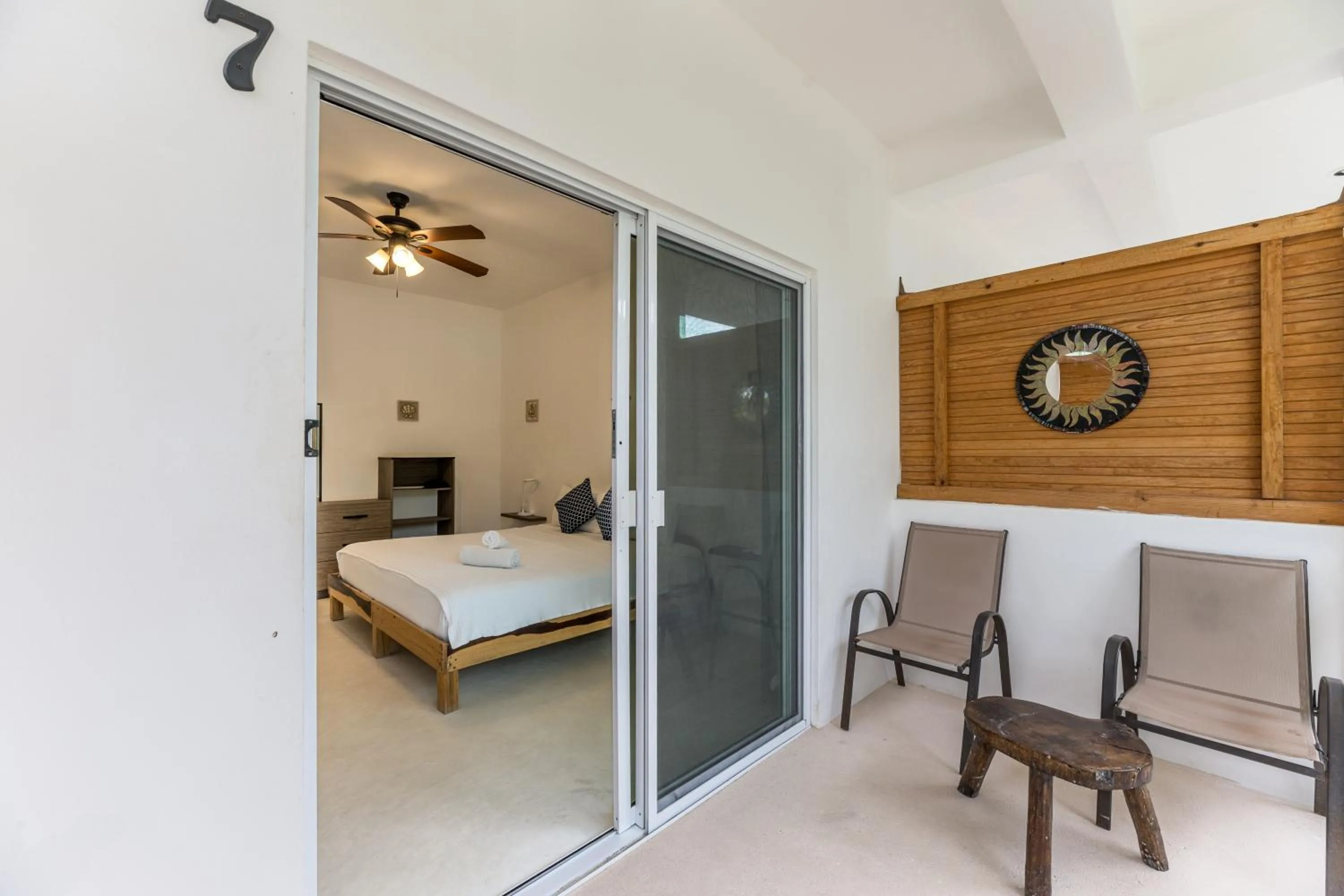 Balcony/Terrace, Bed in Tekio Beach Hotel