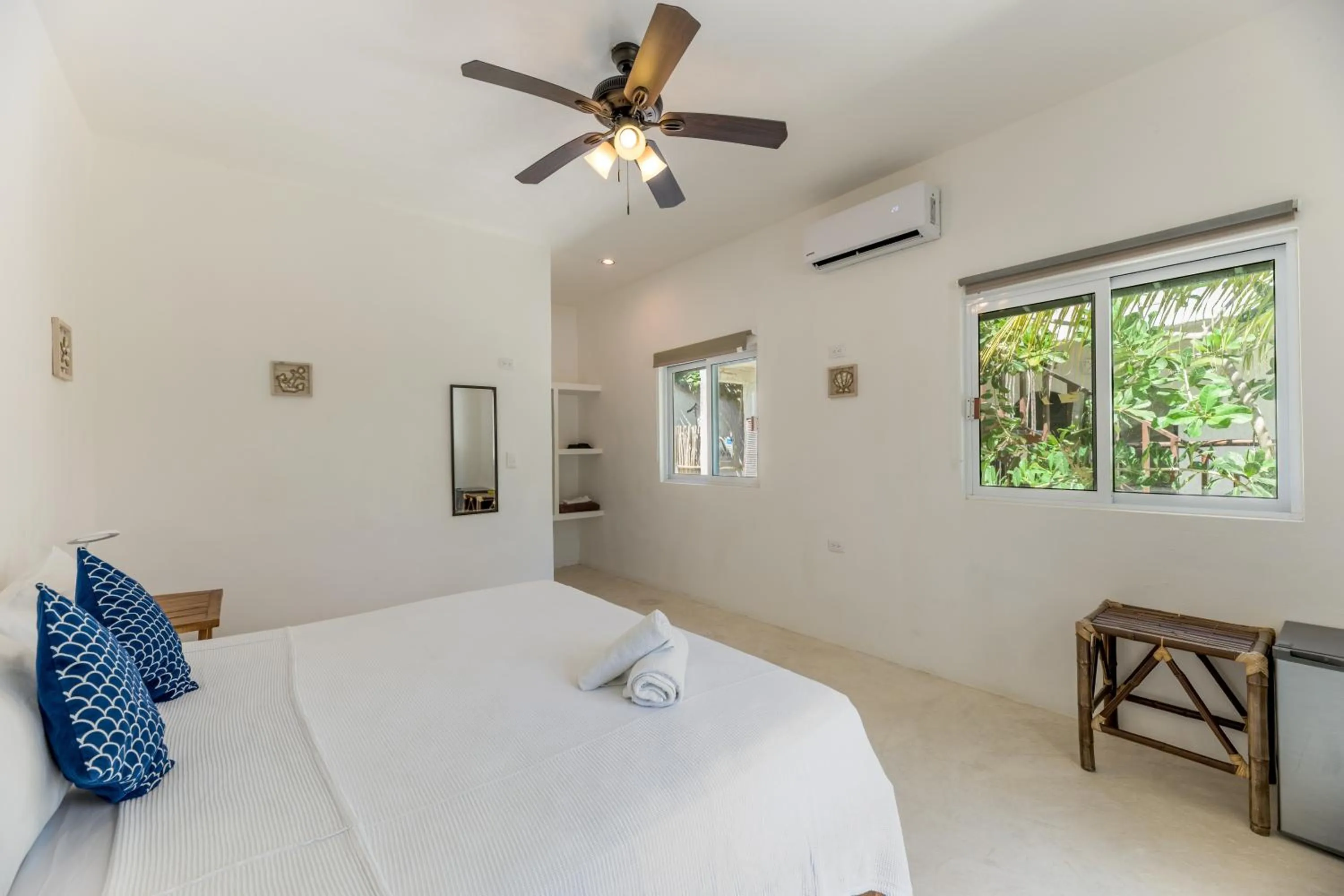 Bed in Tekio Beach Hotel