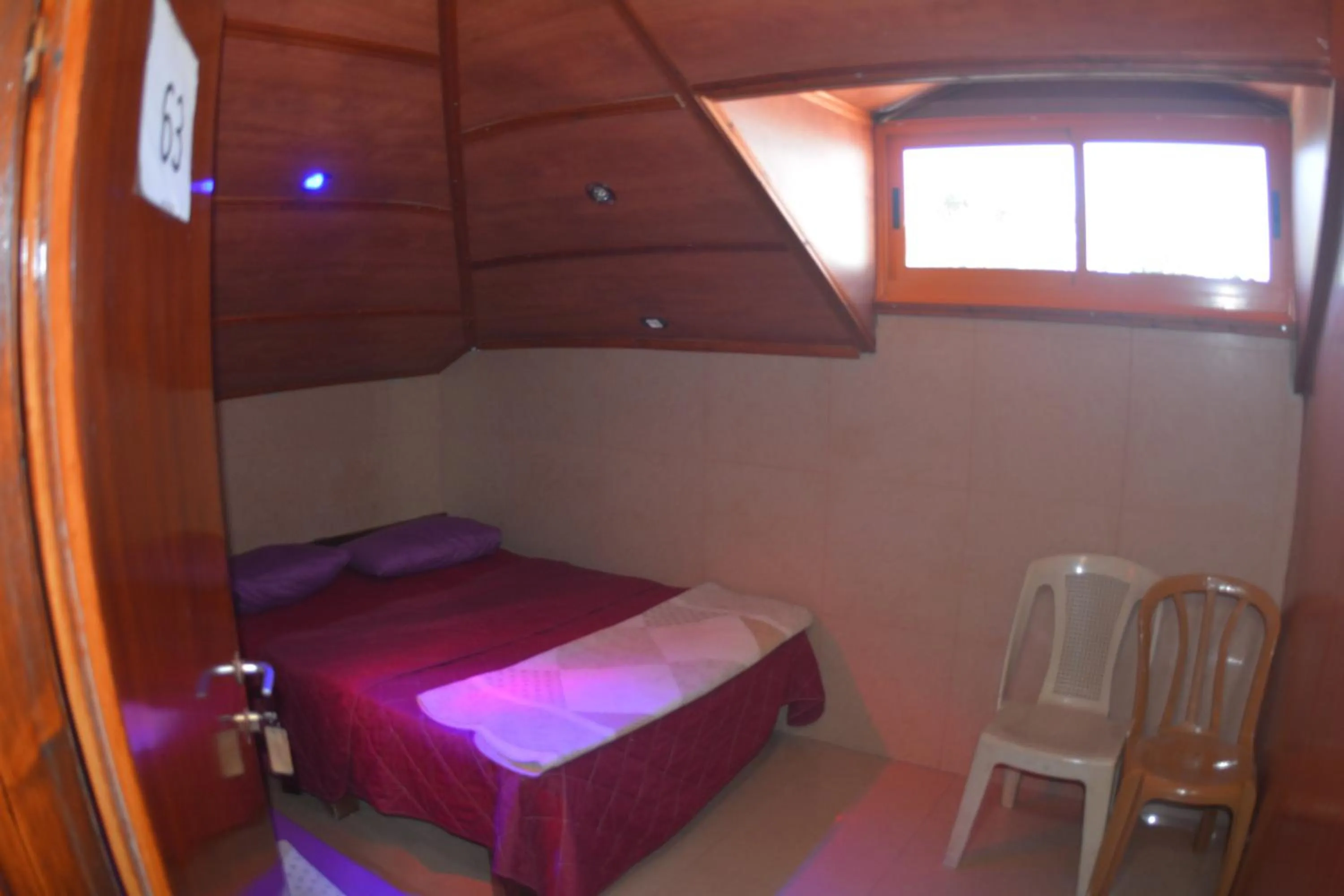 Bedroom, Bed in Palm Hostel