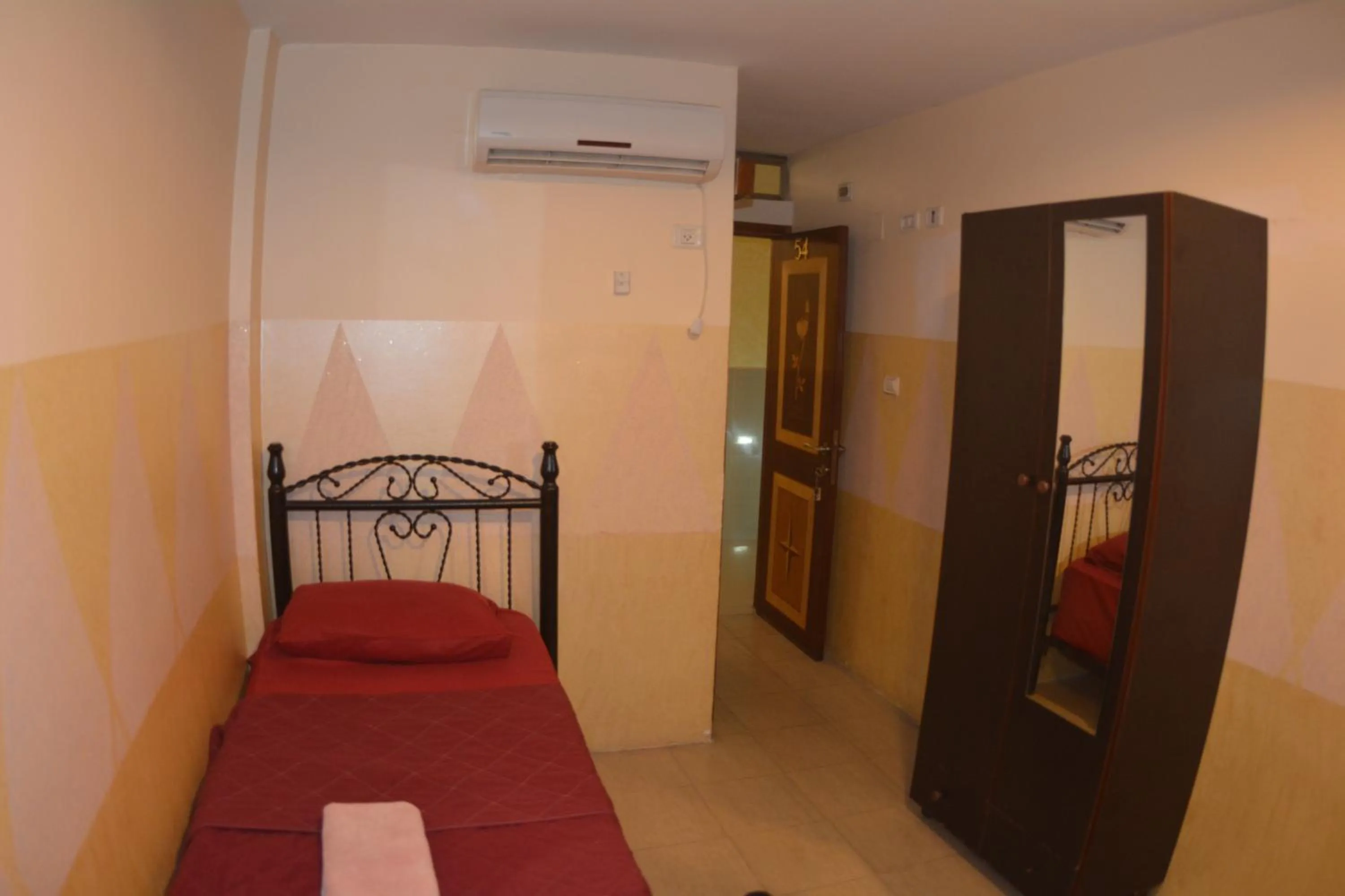 Bedroom, Bed in Palm Hostel