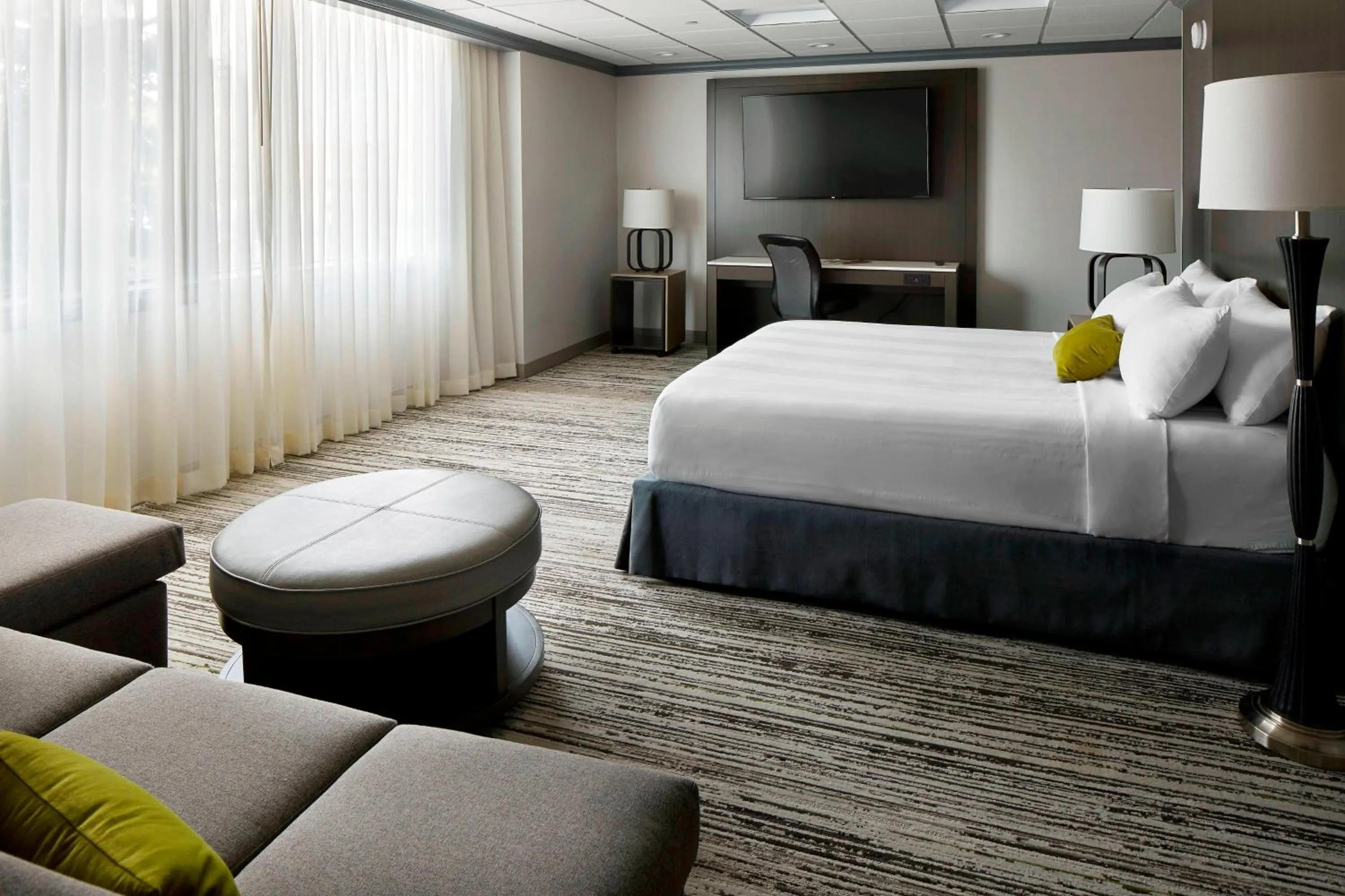 Bedroom, Bed in Marriott Cincinnati Airport