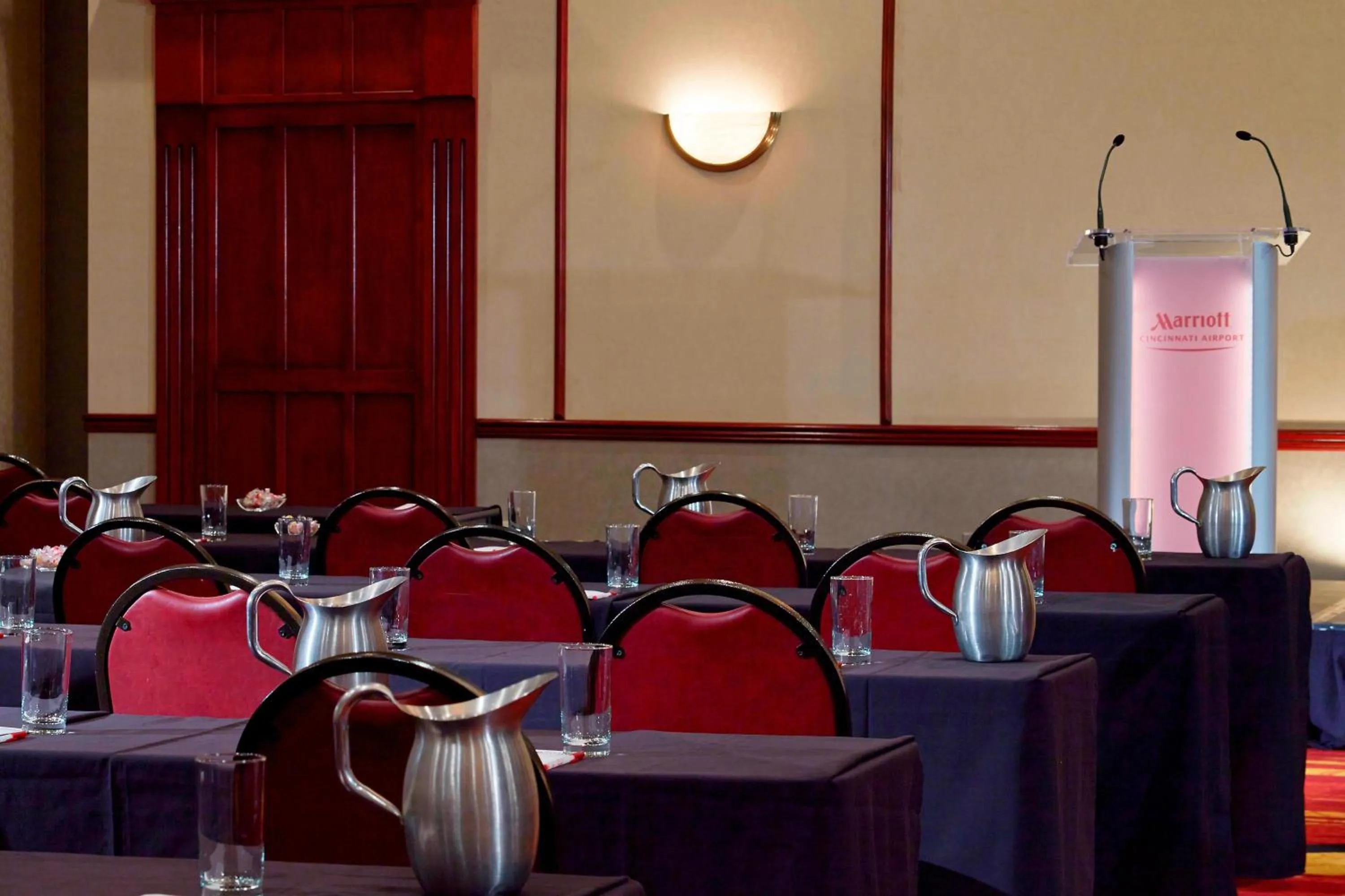 Meeting/conference room in Marriott Cincinnati Airport