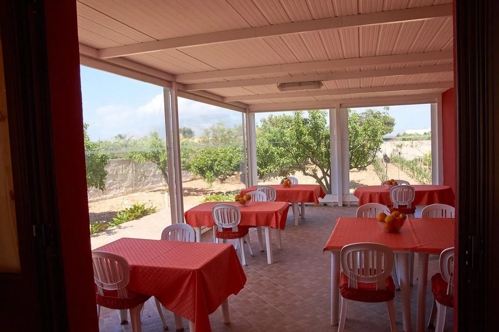 Restaurant/places to eat in Casolare Nelle Saline