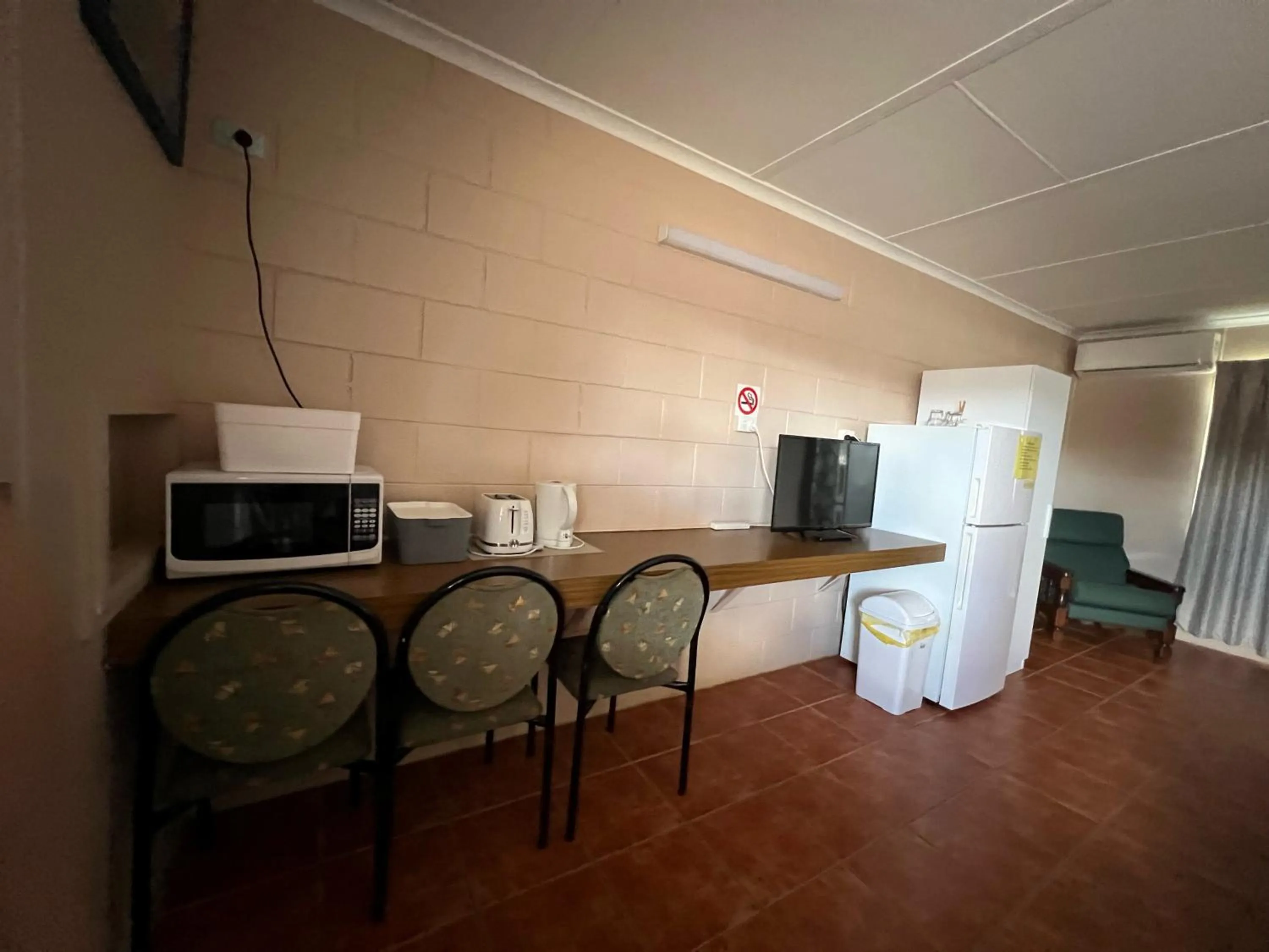 TV and multimedia in Childers Budget Accommodation