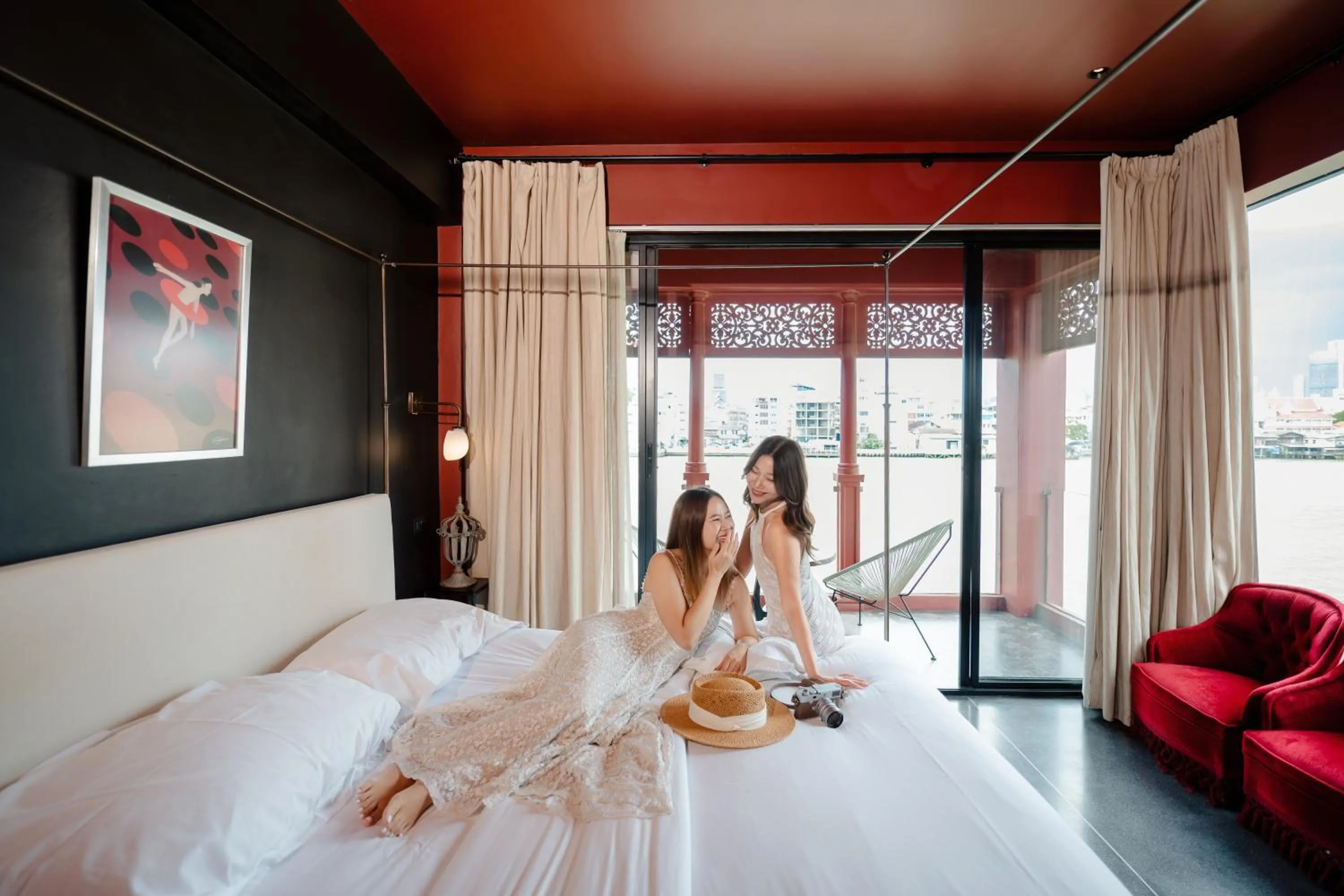 Bedroom, Bed in Amdaeng Bangkok Riverside Hotel