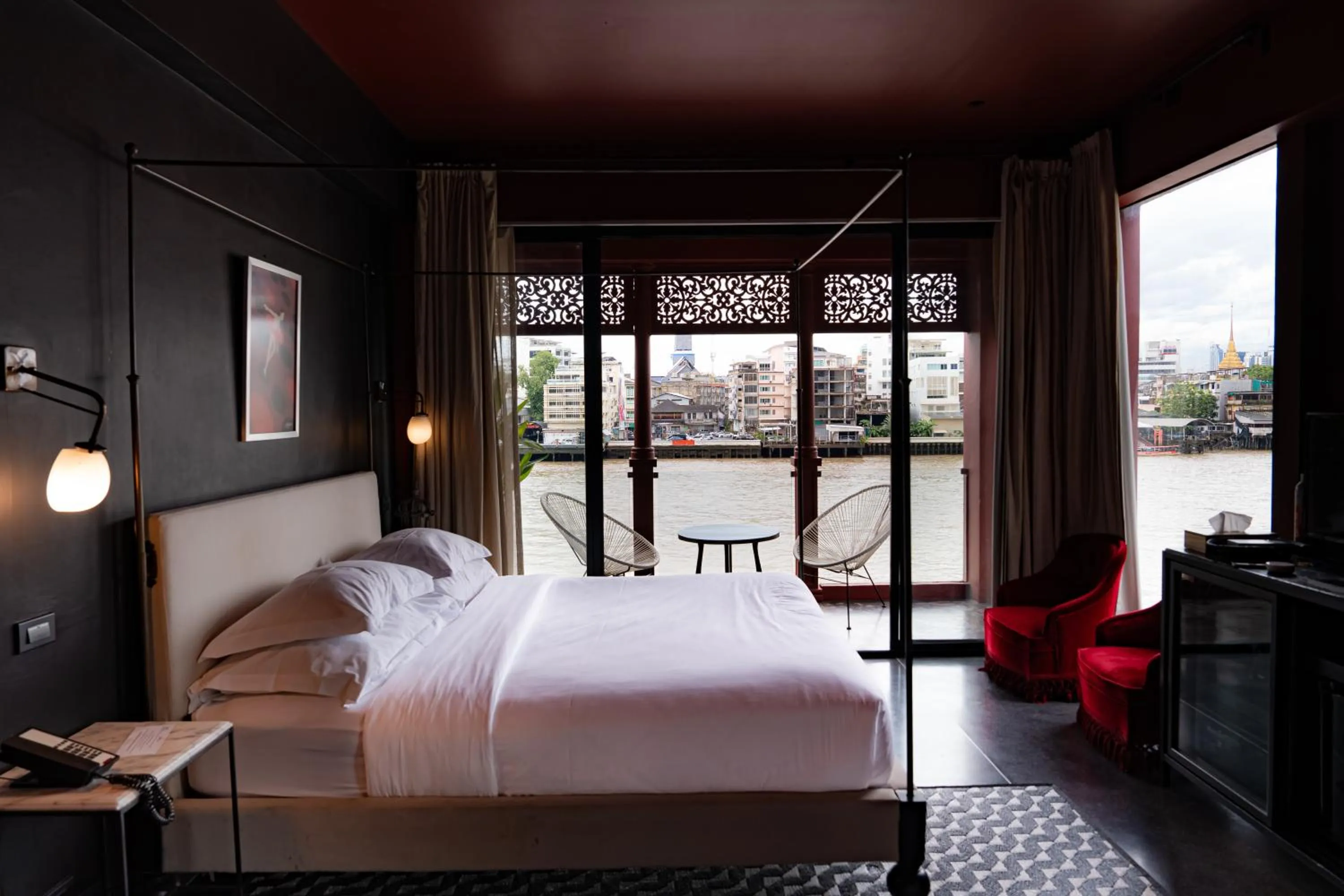 Bedroom, Bed in Amdaeng Bangkok Riverside Hotel