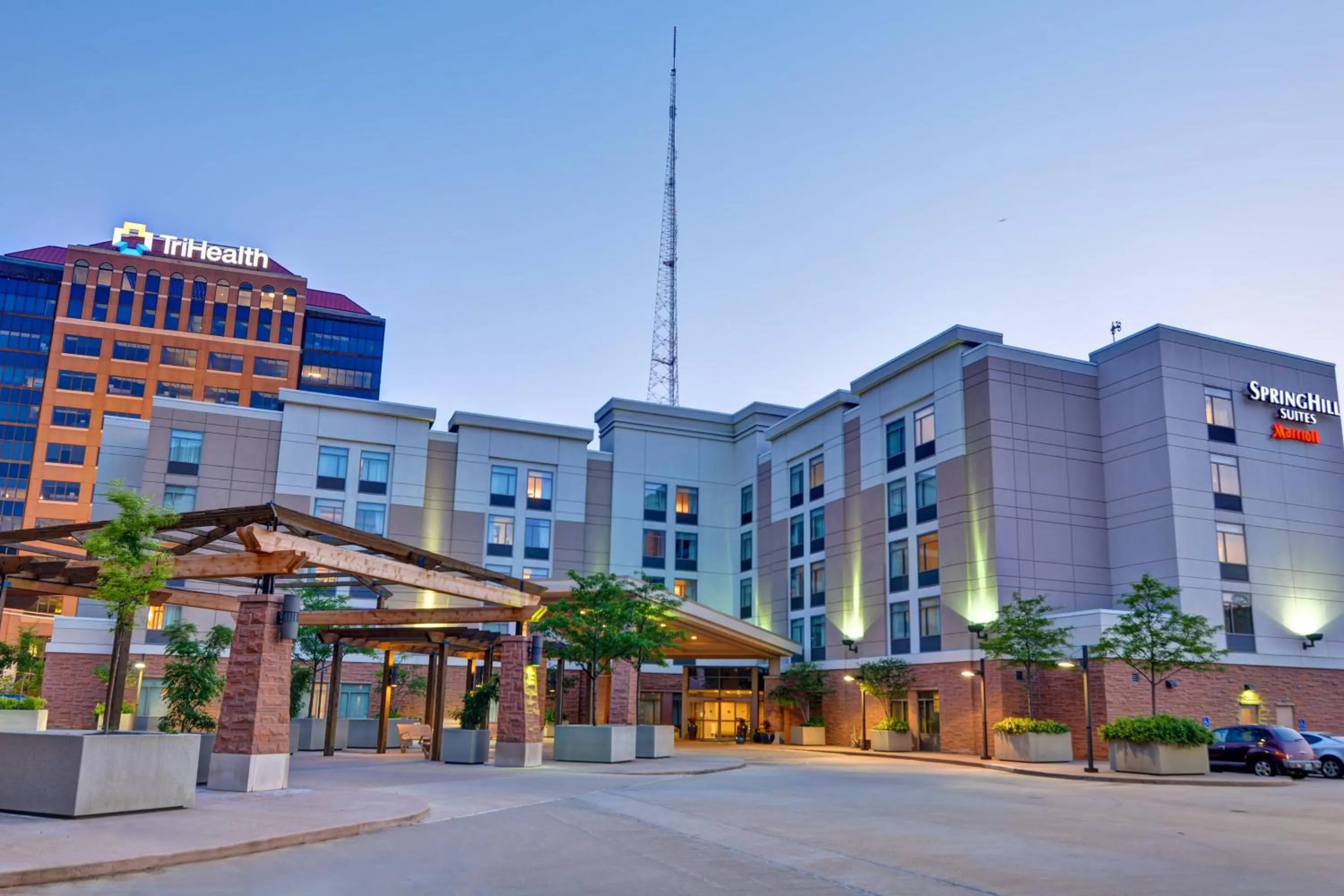 Property building in SpringHill Suites by Marriott Cincinnati Midtown