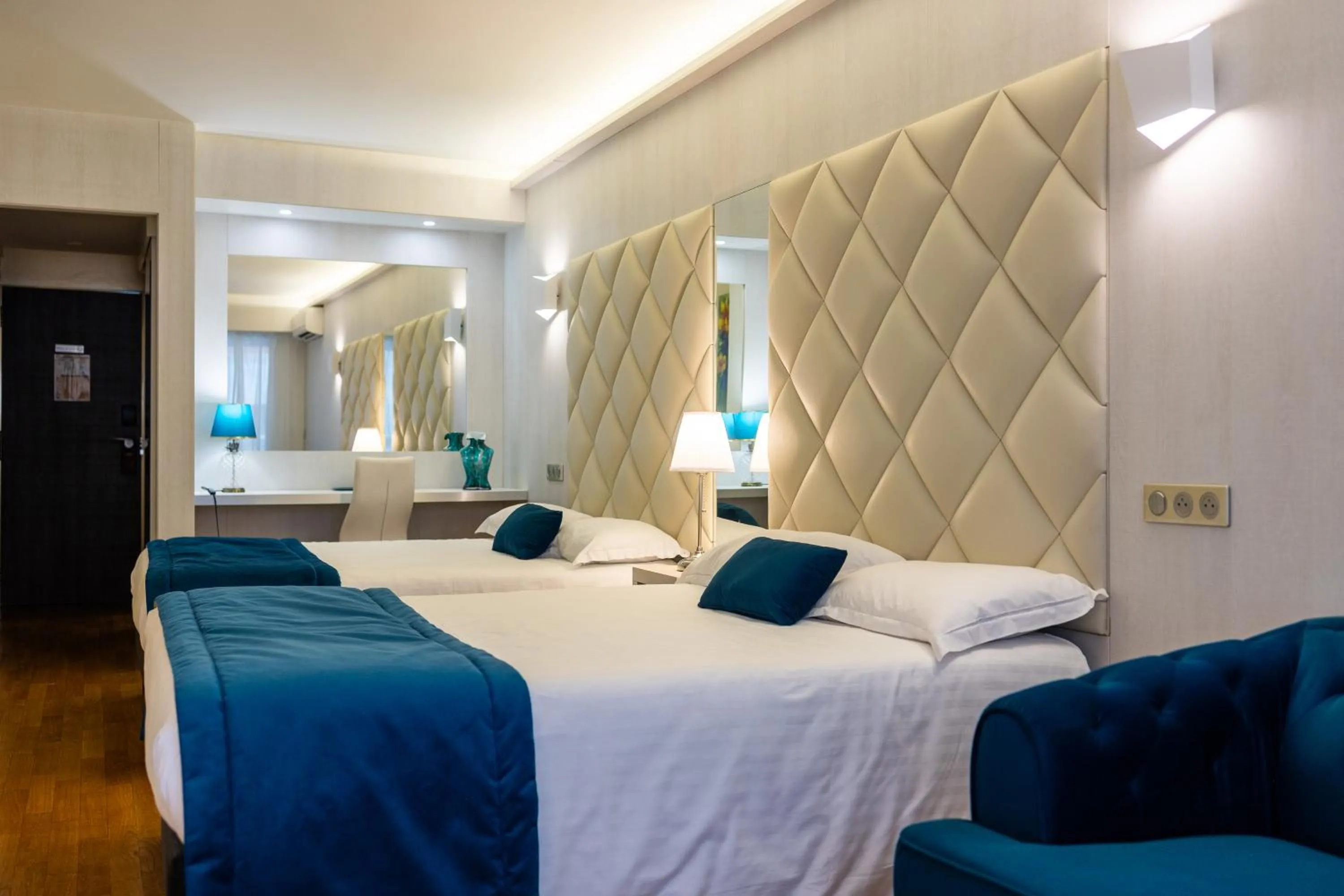 Bedroom, Bed in Hotel Le Fouquet's