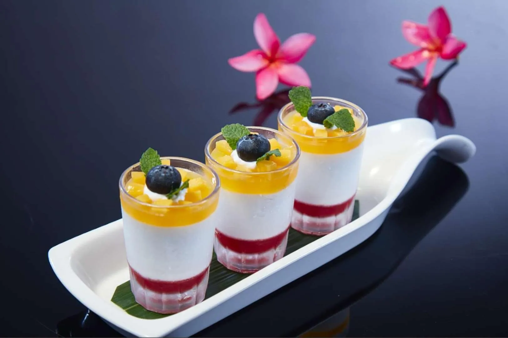 Asian breakfast, Food in The Thousand Lantern Lake Hotel