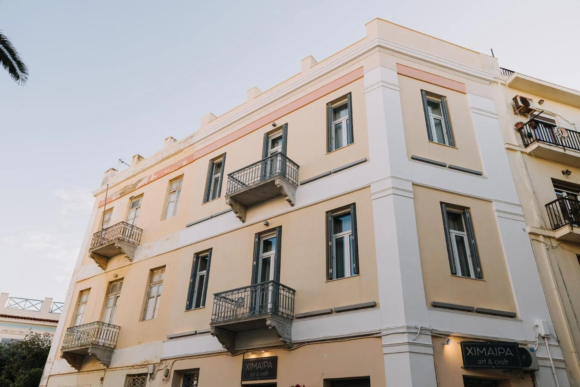 Facade/entrance in 5 Hermoupolis Concept Sites