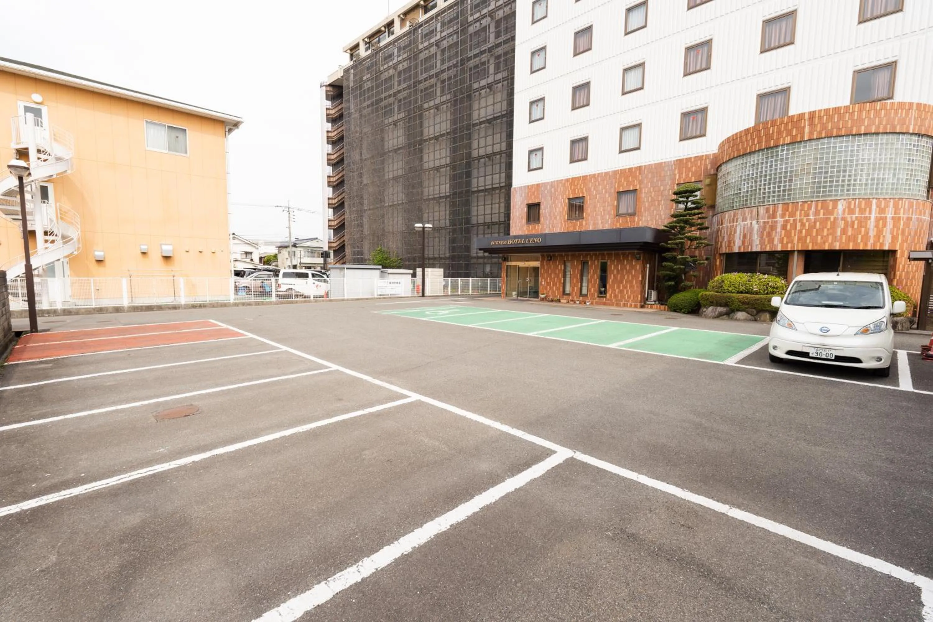 Parking in Business Hotel Ueno