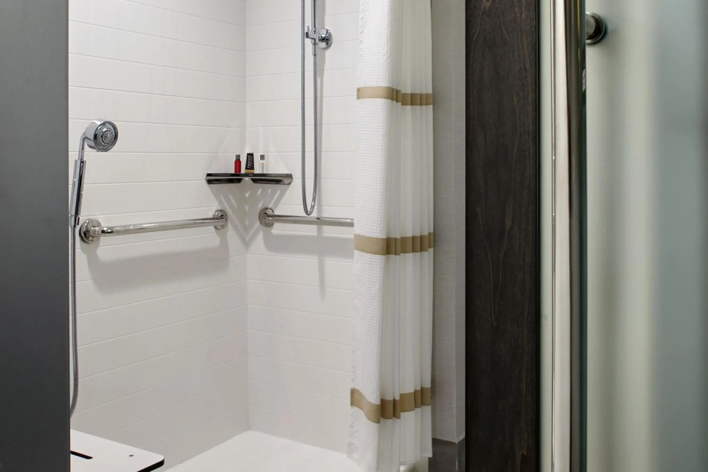 King Suite with Sofa Bed and Roll-in Shower - Mobility Accessible in Marriott Cincinnati Northeast King Suite with Sofa Bed and Roll-in Shower - Mobility Accessible in Marriott Cincinnati Northeast