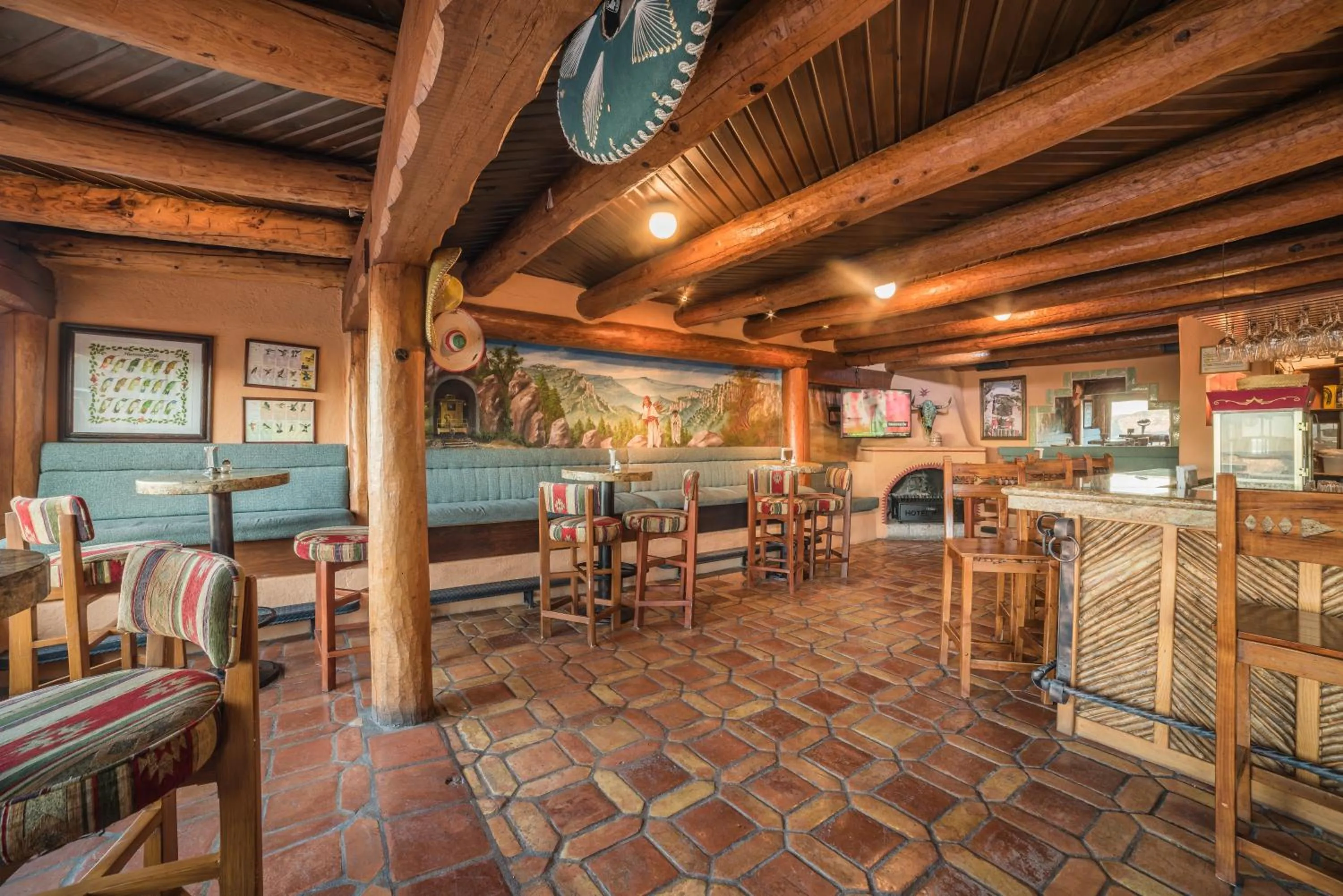 Lounge or bar in Hotel El Mirador - Balderrama Hotel Collection