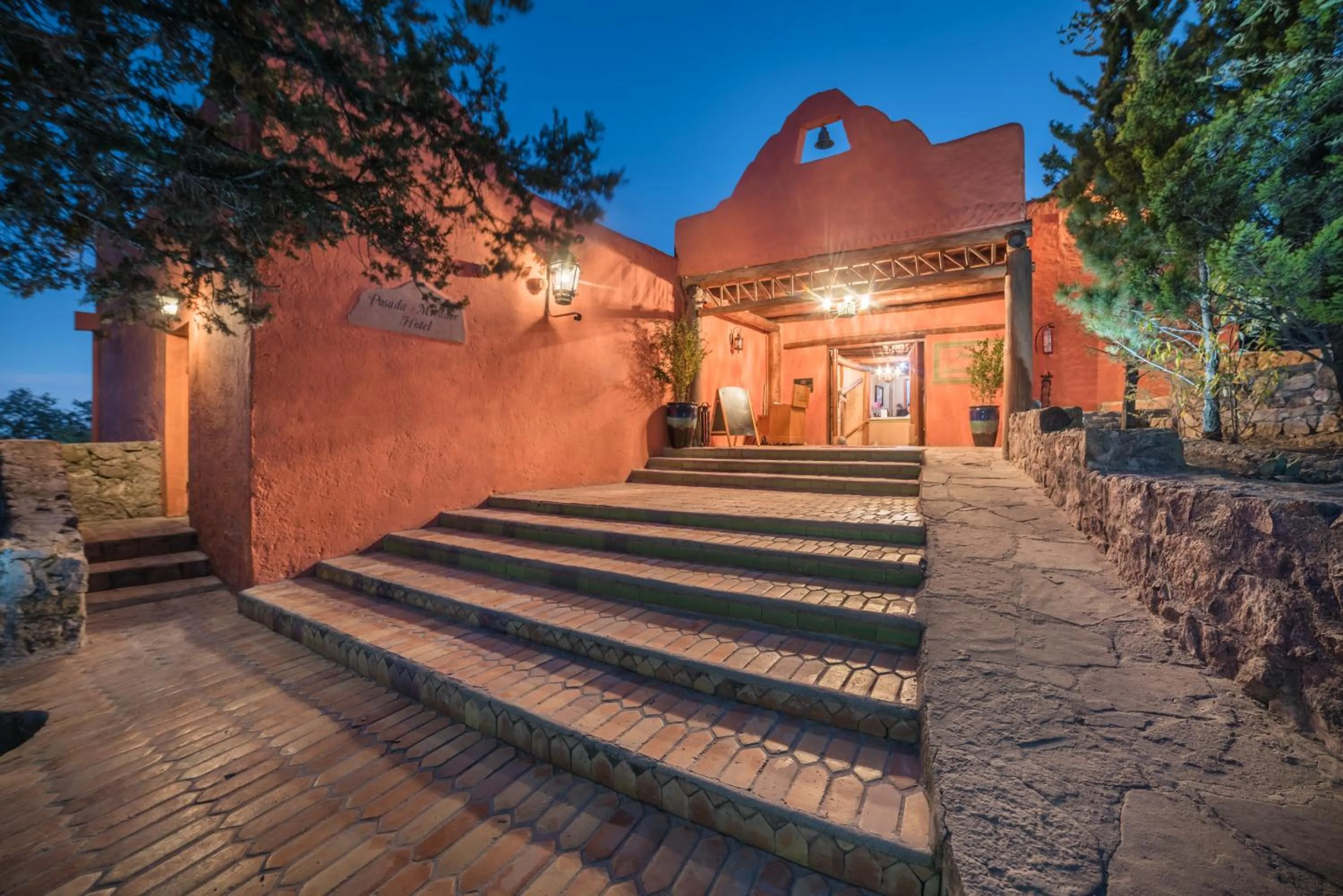 Facade/entrance in Hotel El Mirador - Balderrama Hotel Collection