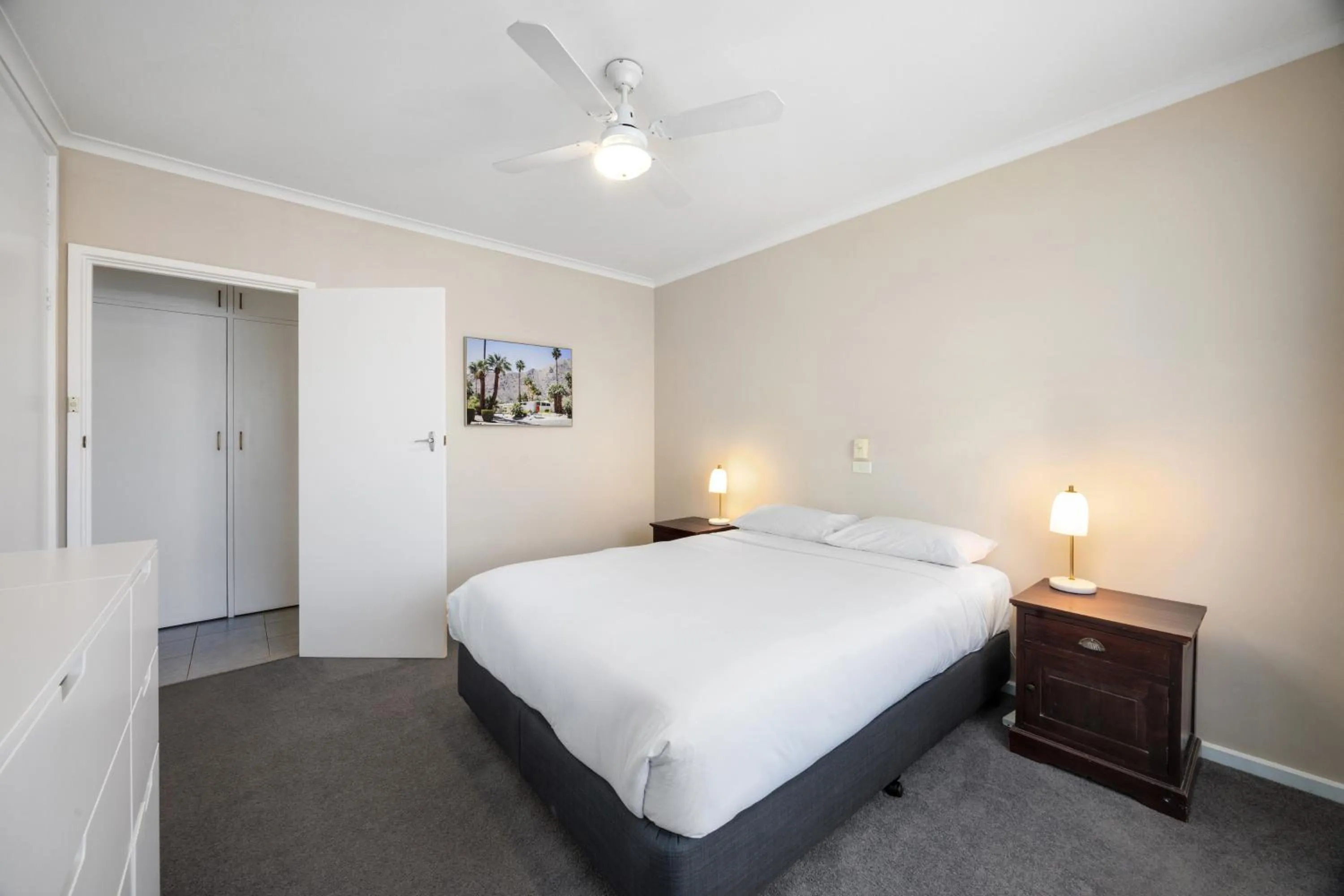 Bedroom, Bed in Maffra Motor Inn