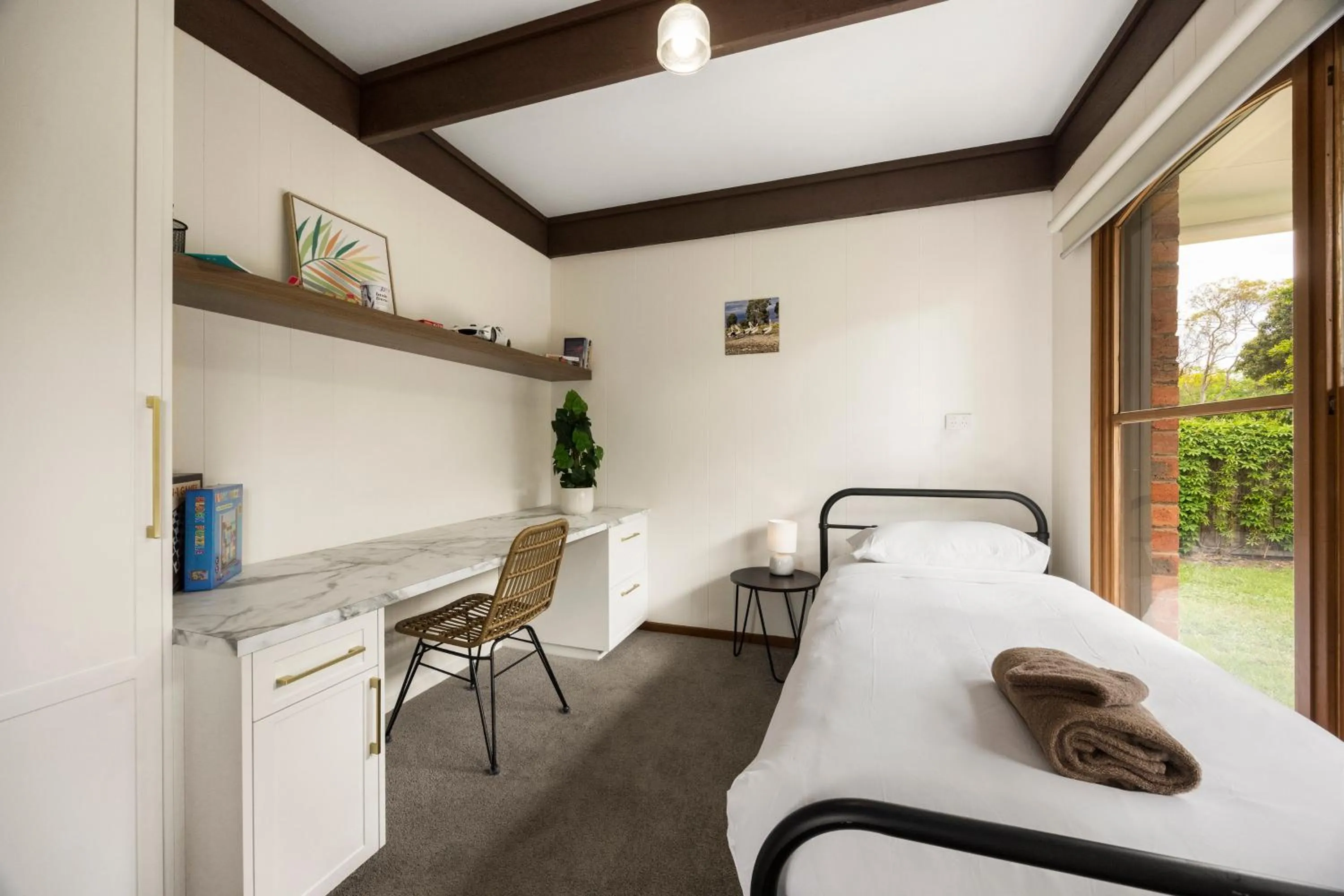 Bedroom, Bed in Maffra Motor Inn