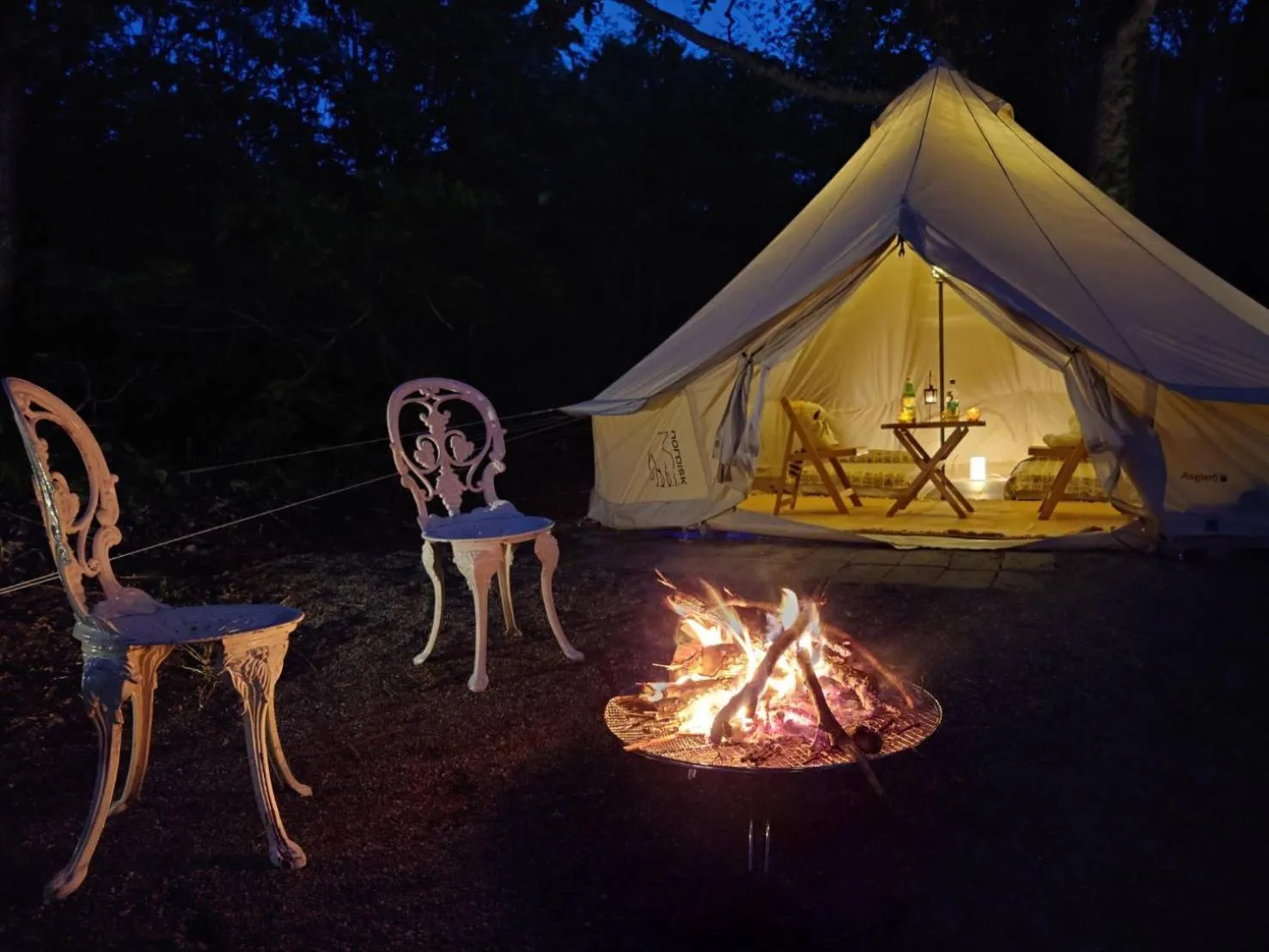 Pension Rapport in Tambara Plateau