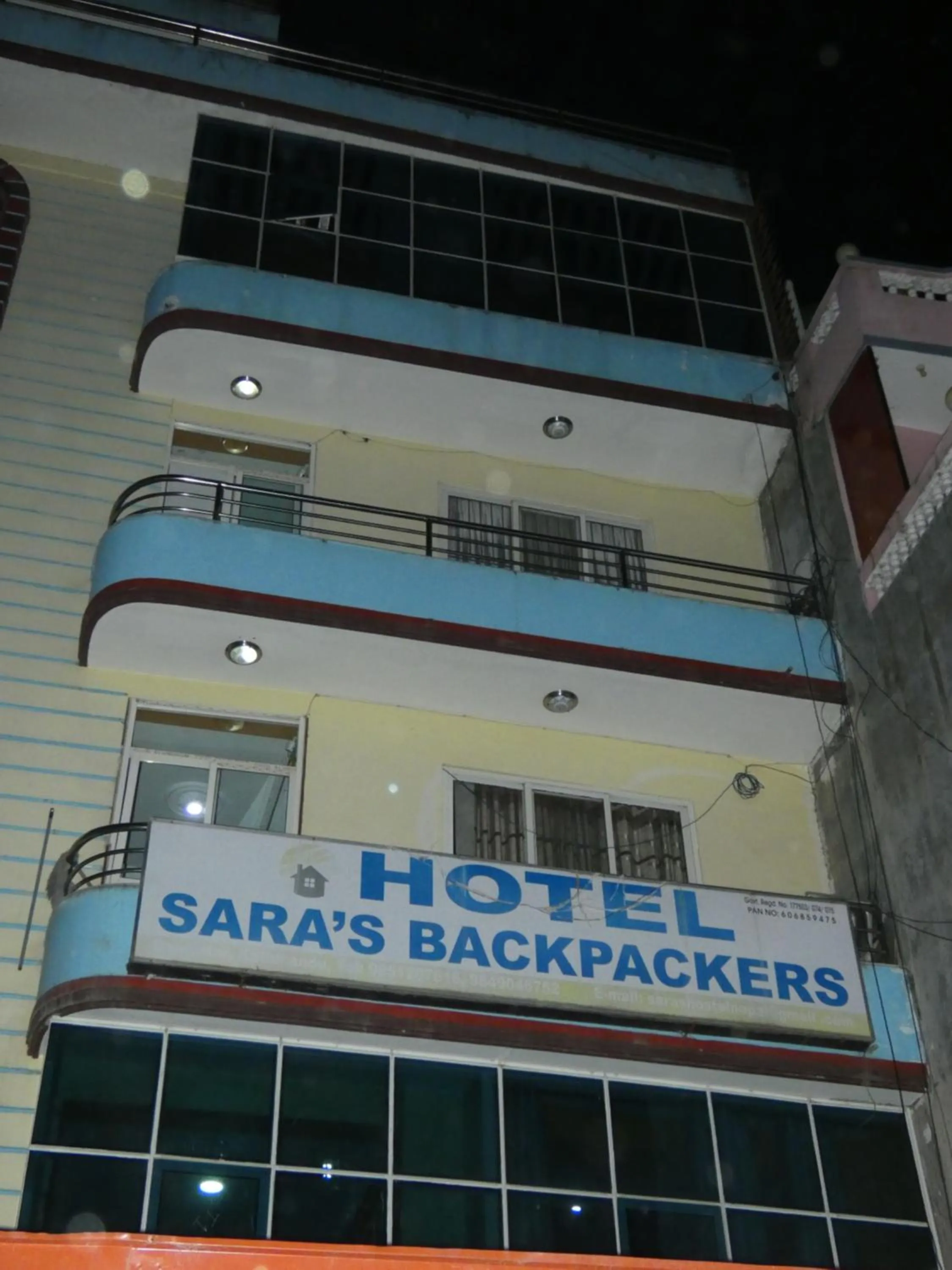 Sara's Backpackers Hotel