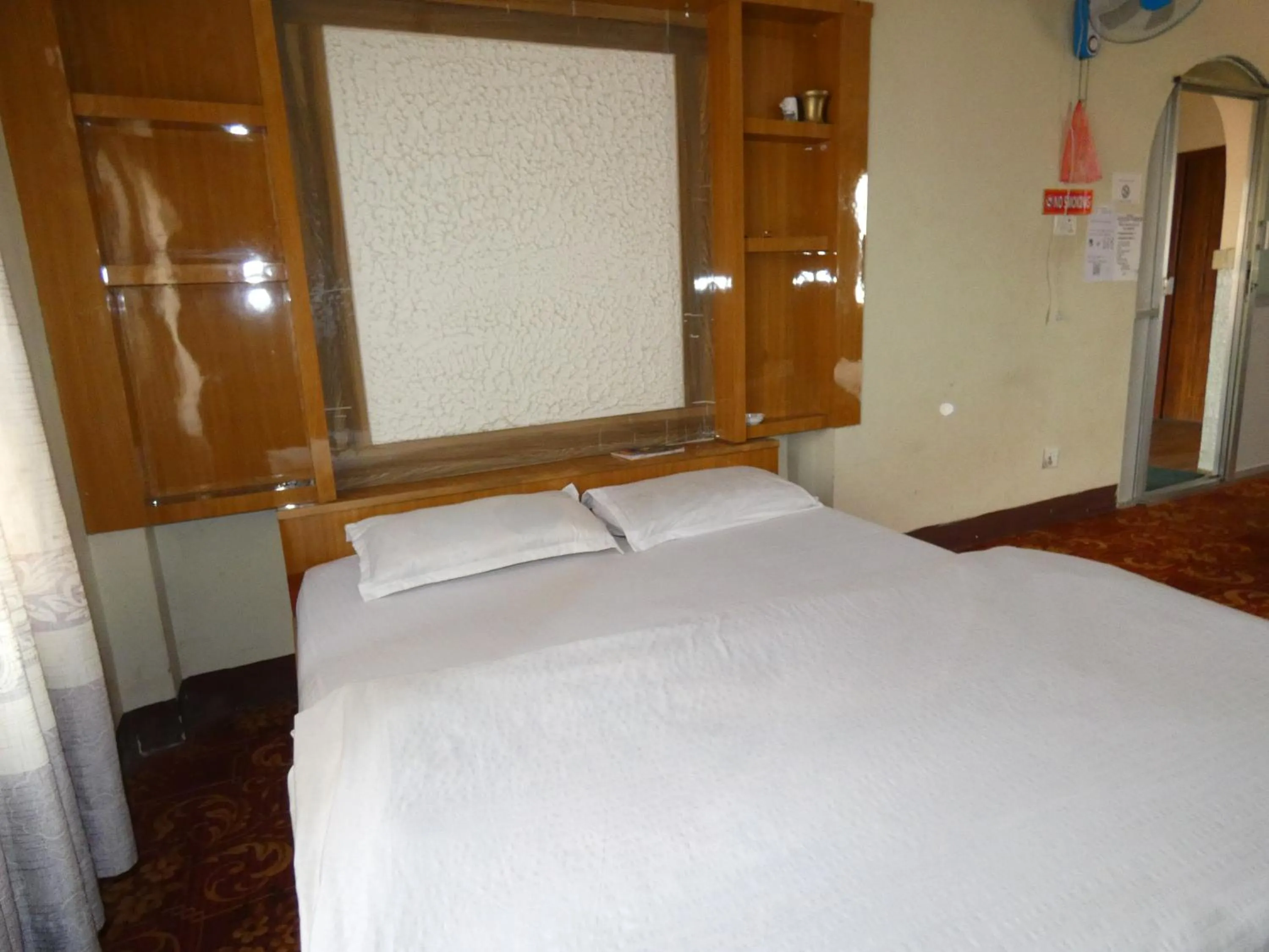 Bed in Sara's Backpackers Hotel