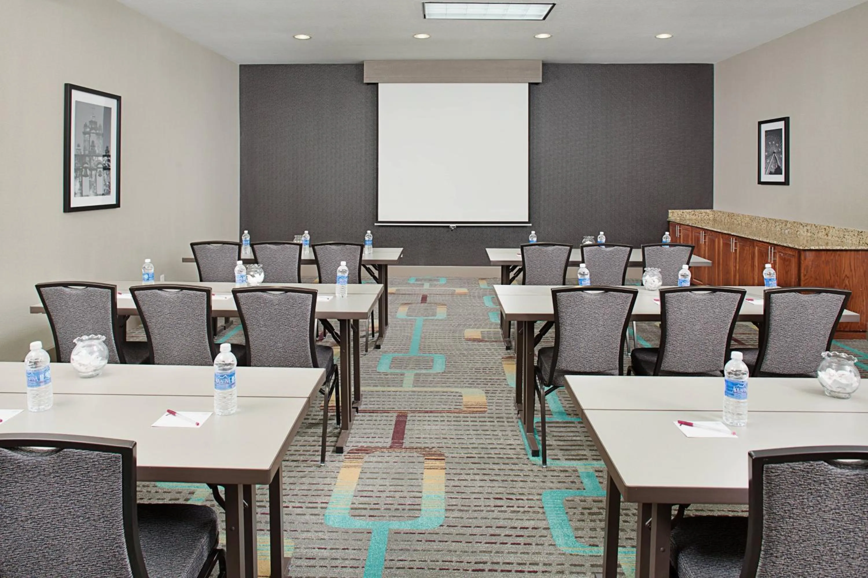 Meeting/conference room in Residence Inn Arlington