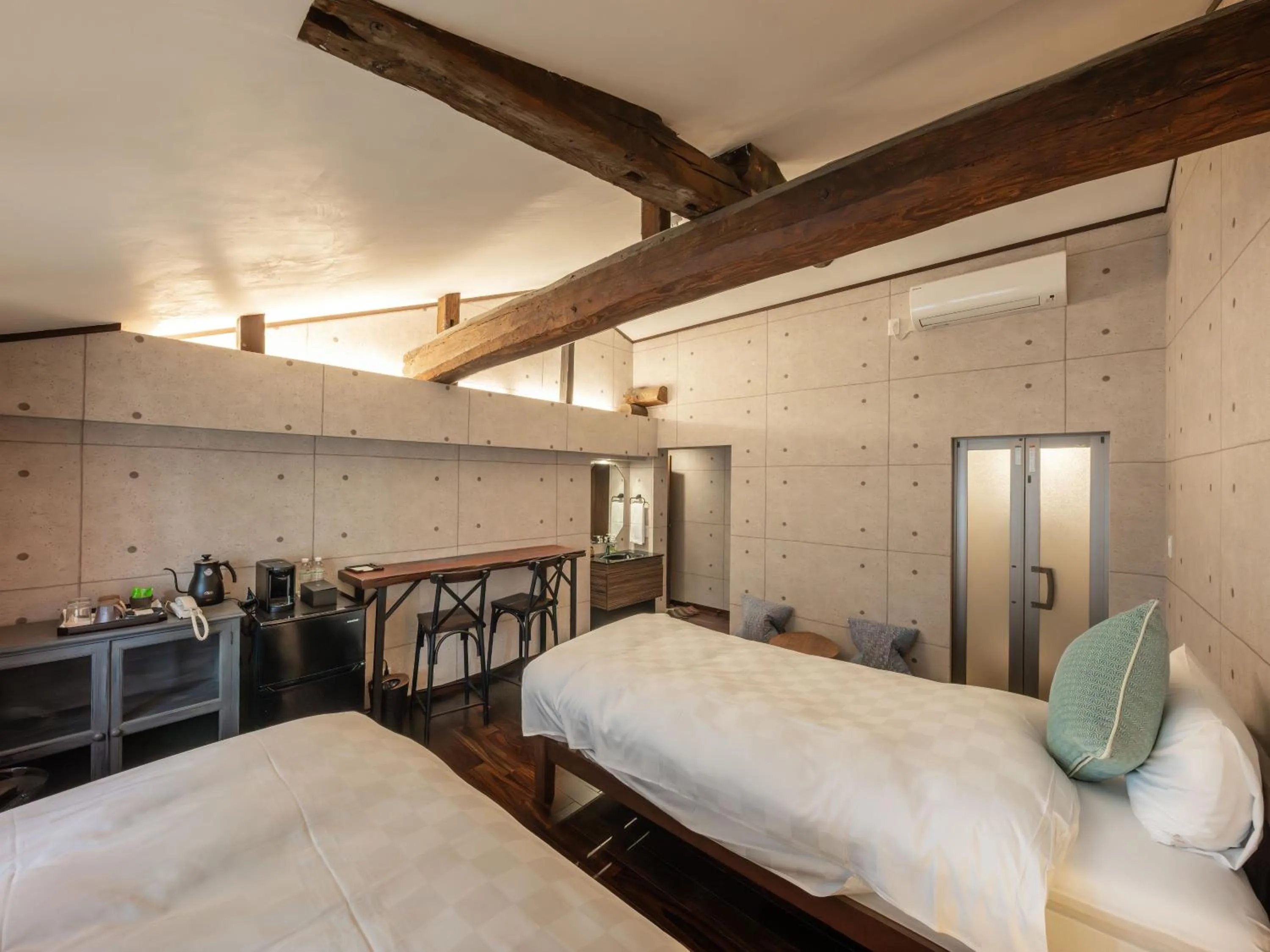 Photo of the whole room, Bed in Machiya Hotel oyado baison