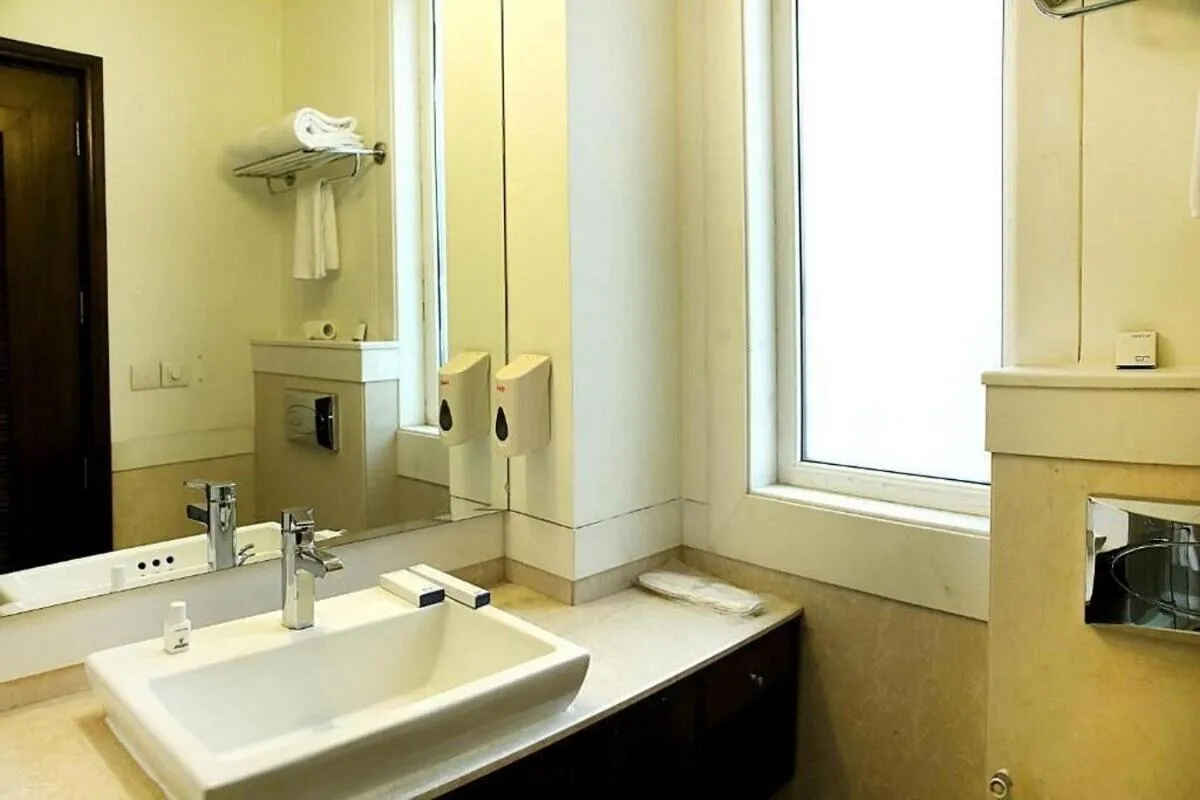 Inde Hotel Signature Tower