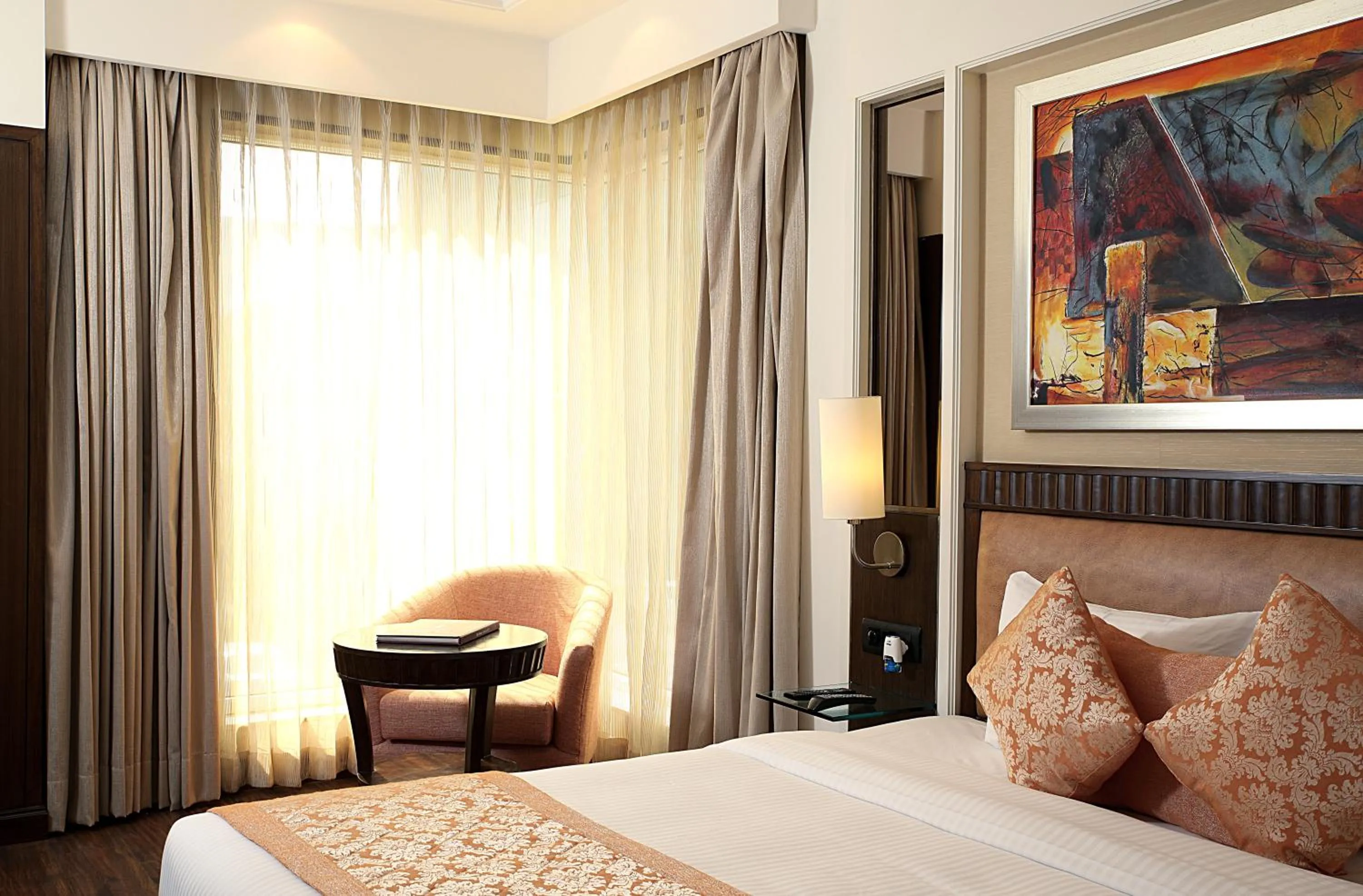 Bedroom, Bed in Inde Hotel Signature Tower