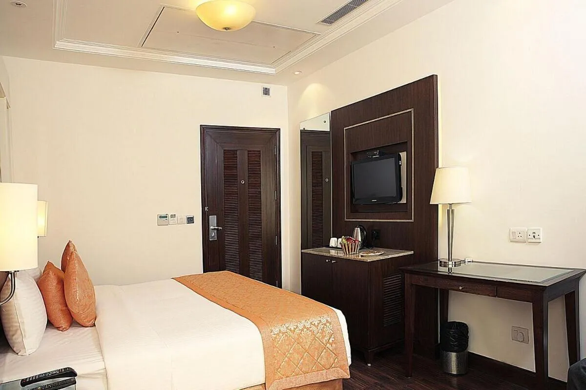 Bed in Inde Hotel Signature Tower