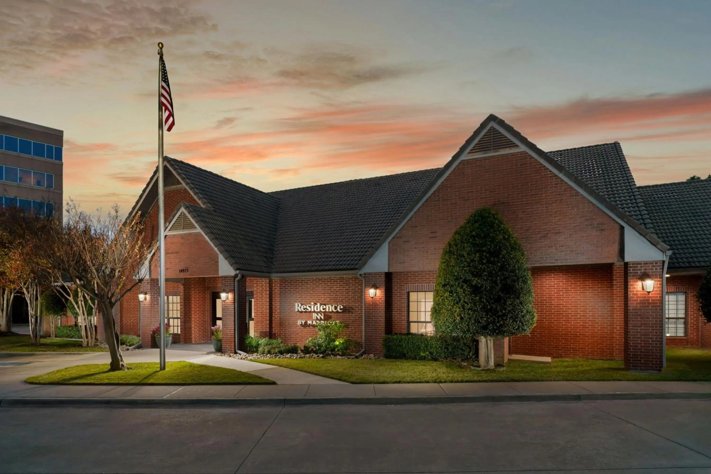 Property building in Residence Inn Dallas Addison/Quorum Drive