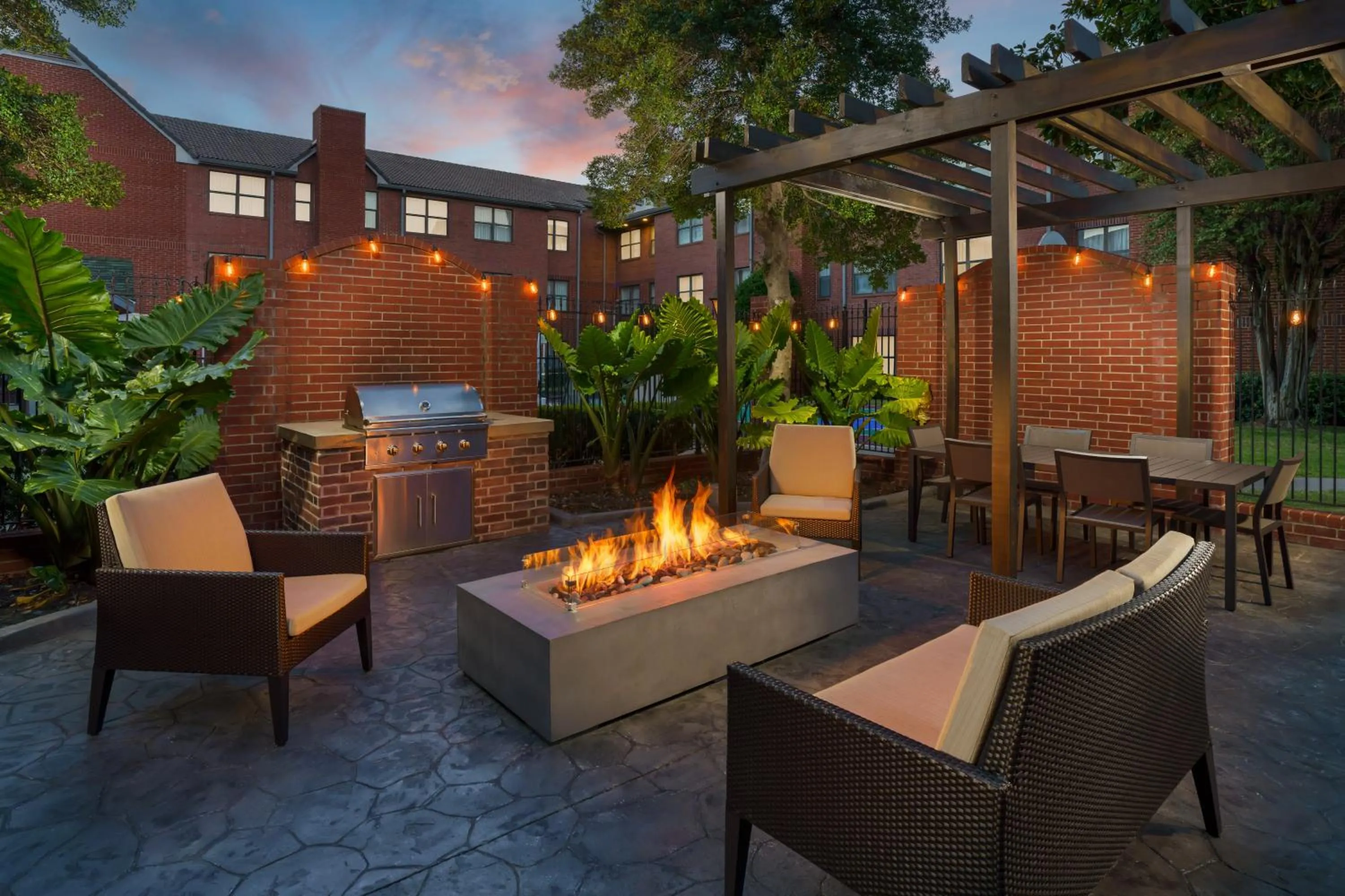 BBQ facilities in Residence Inn Dallas Addison/Quorum Drive