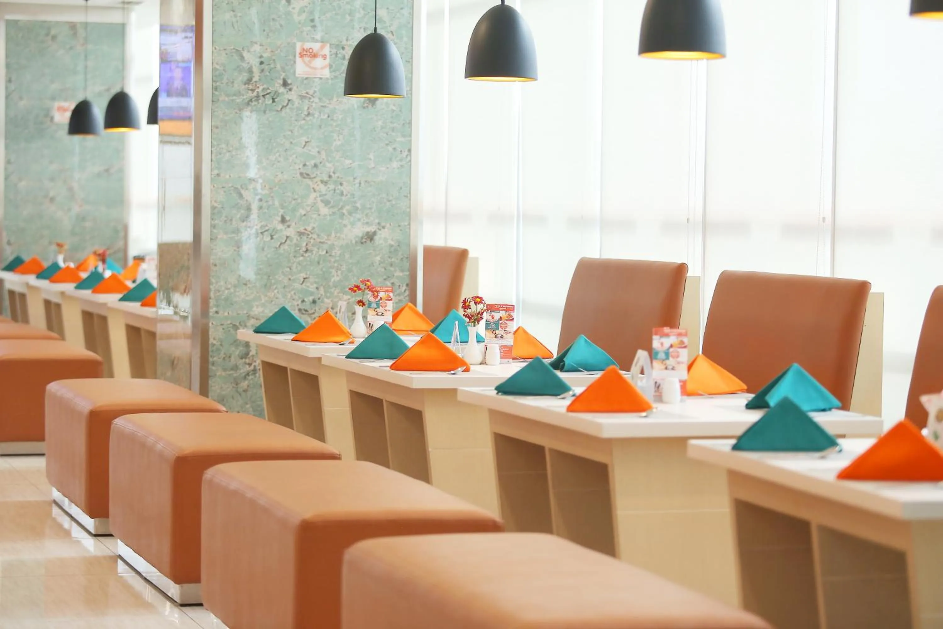 Restaurant/places to eat in HARRIS Hotel Sentraland