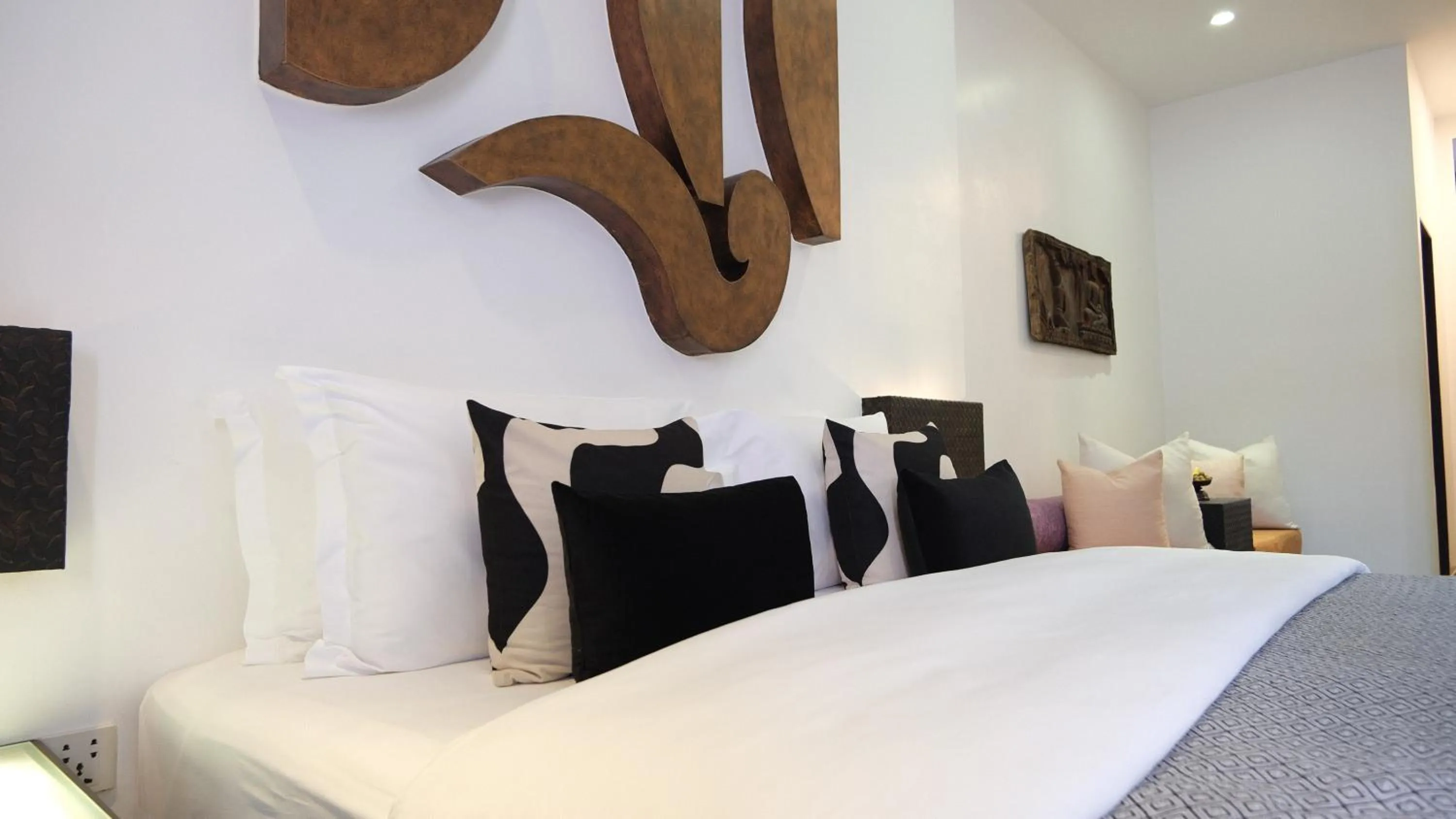 Bed in Golden Temple Villa