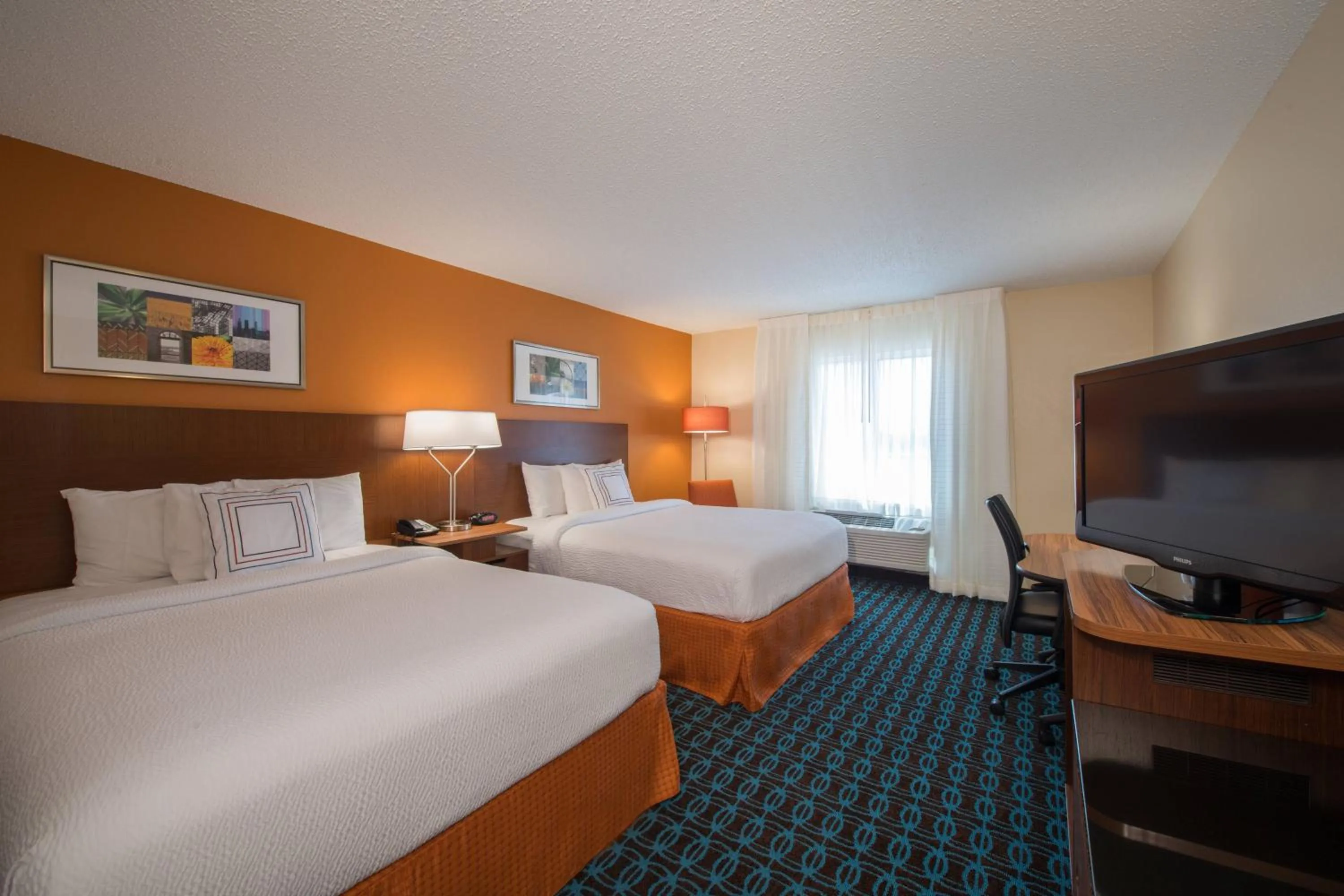 Photo of the whole room, Bed in Fairfield Inn & Suites Dallas Lewisville