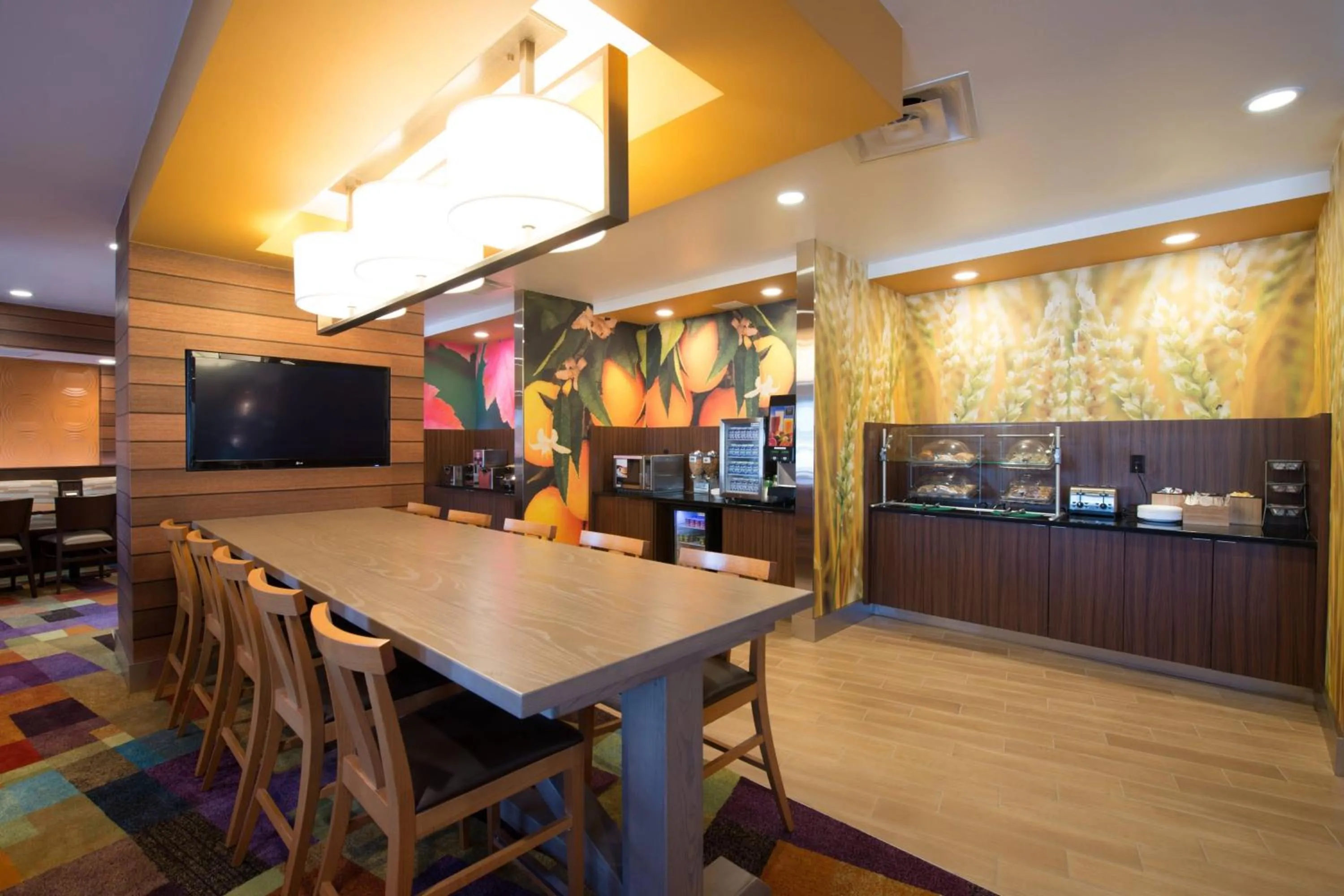 Breakfast in Fairfield Inn & Suites Dallas Lewisville