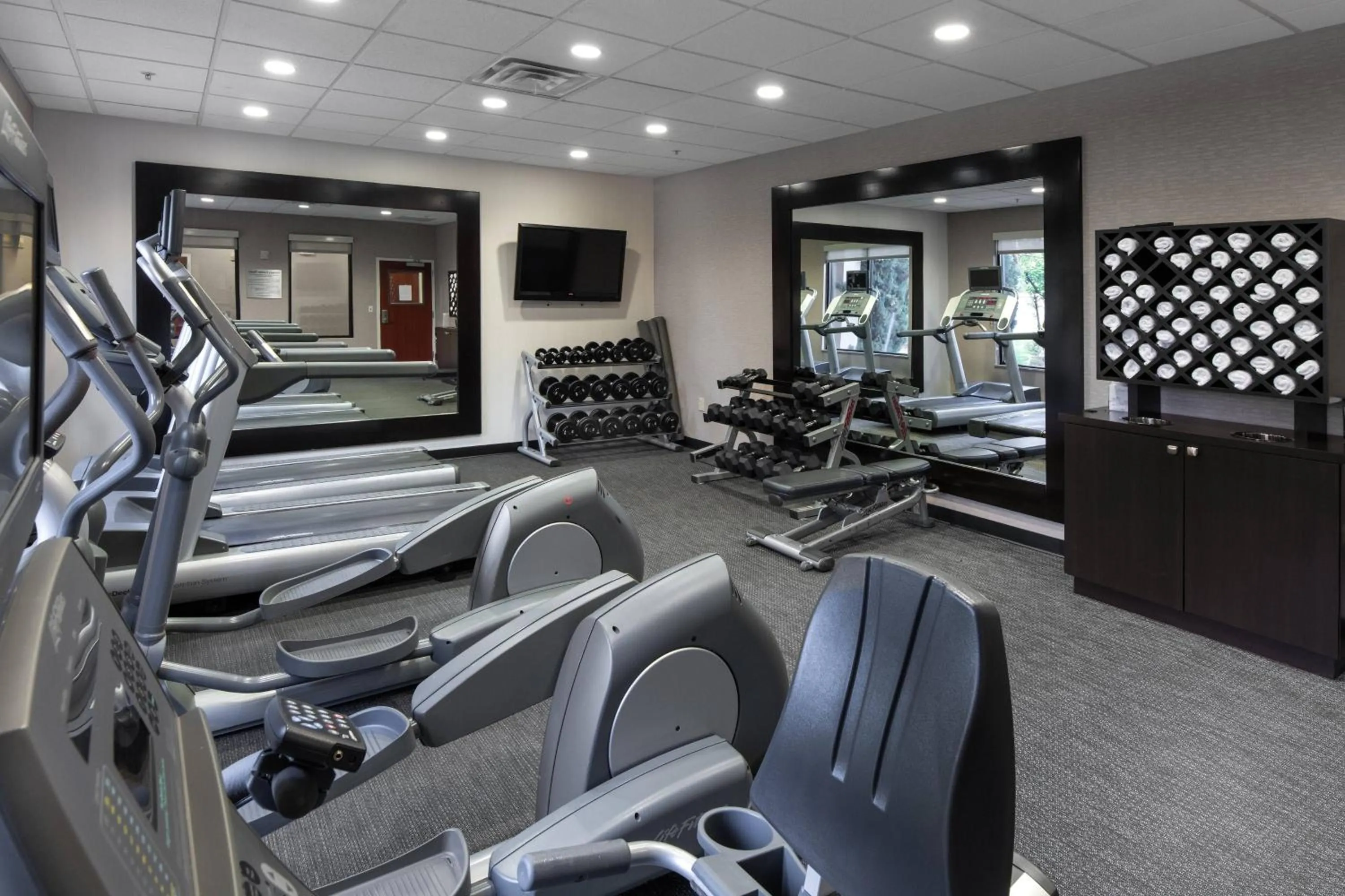 Fitness centre/facilities in Courtyard Fort Worth West at Cityview