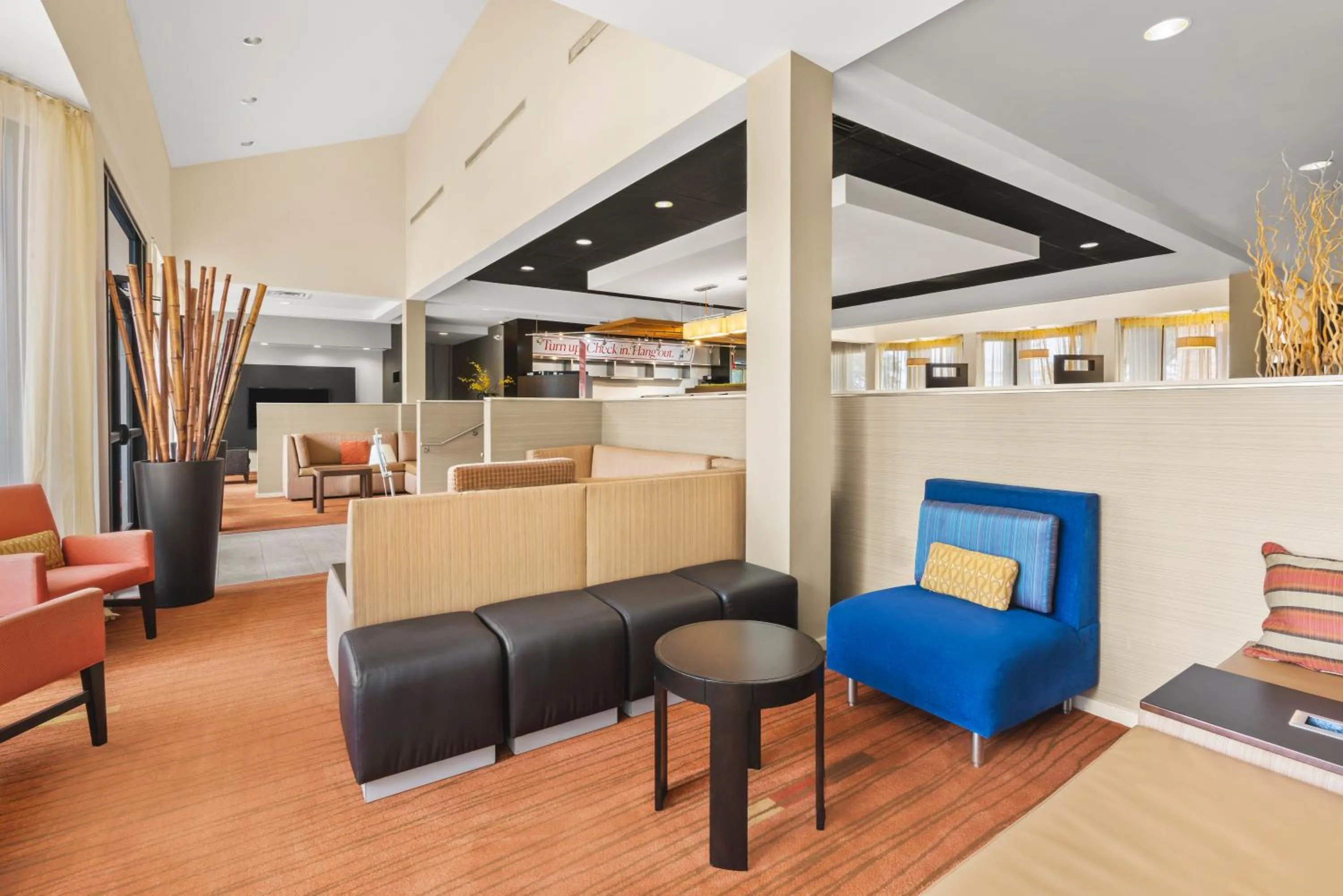 Lobby or reception in Super 8 by Wyndham Dallas Love Field Airport