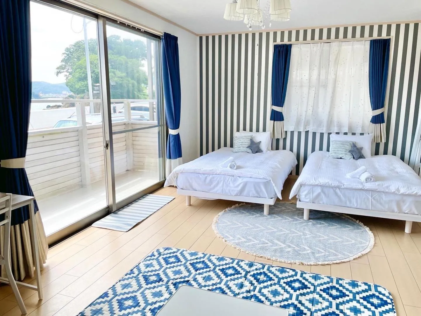 Bed in Marine House KAKISAKI