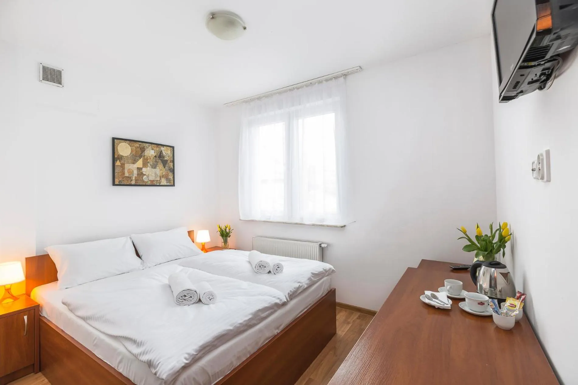 Bed in EndHotel Bielany Wroclawskie