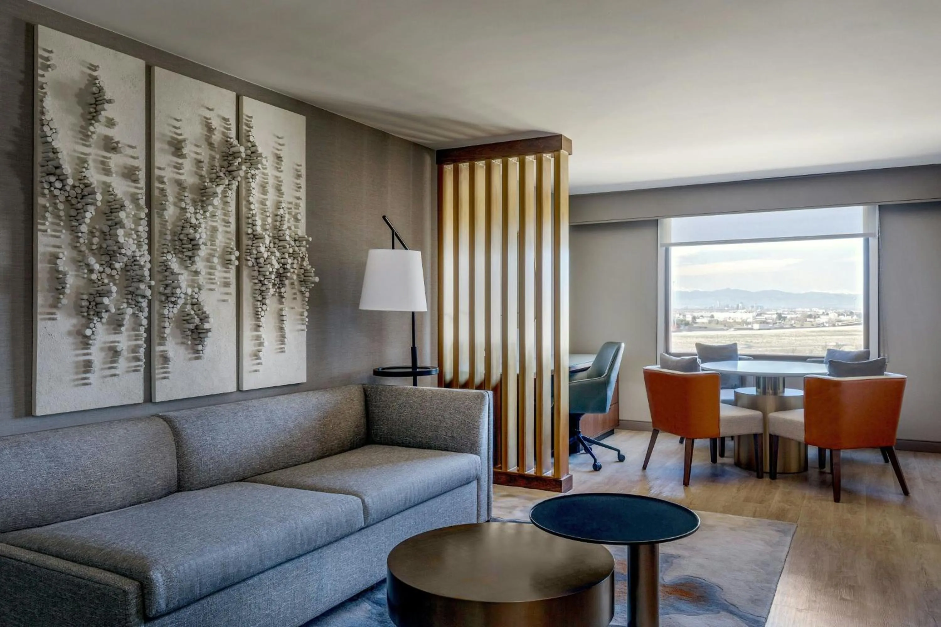 Photo of the whole room in Denver Airport Marriott at Gateway Park