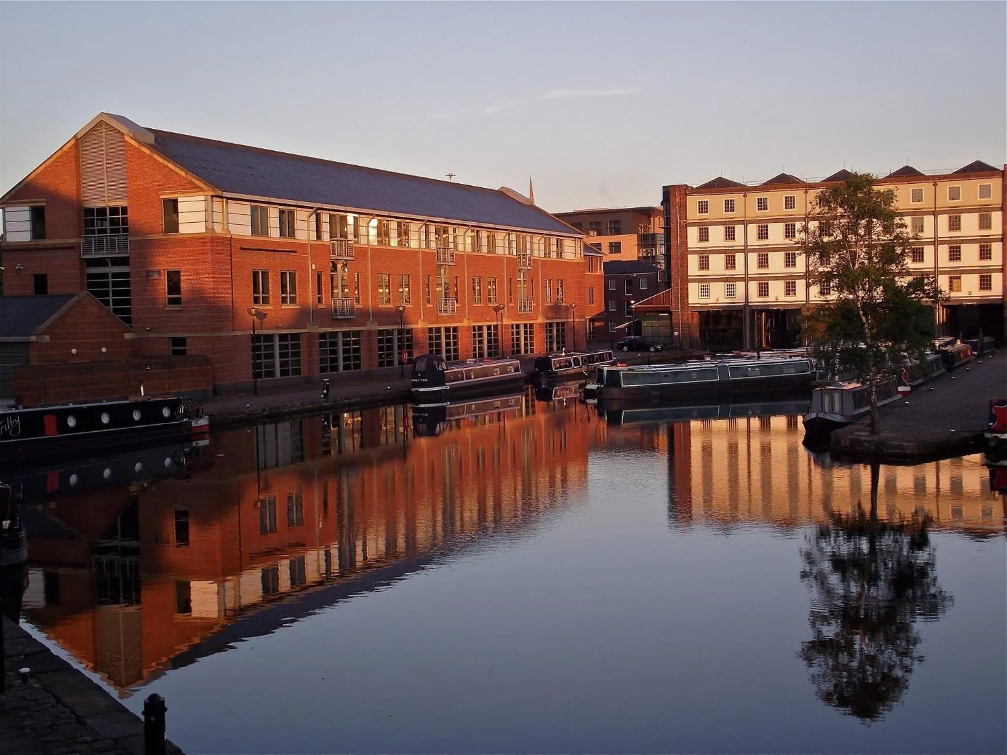 Area and facilities in Houseboat Hotels