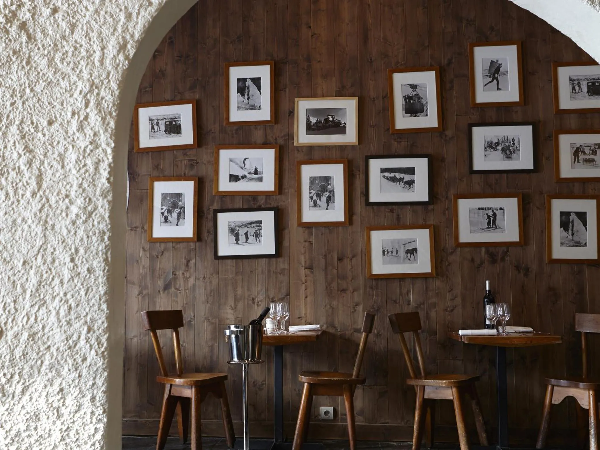 Decorative detail in Hôtel des Dromonts by SOWELL COLLECTION