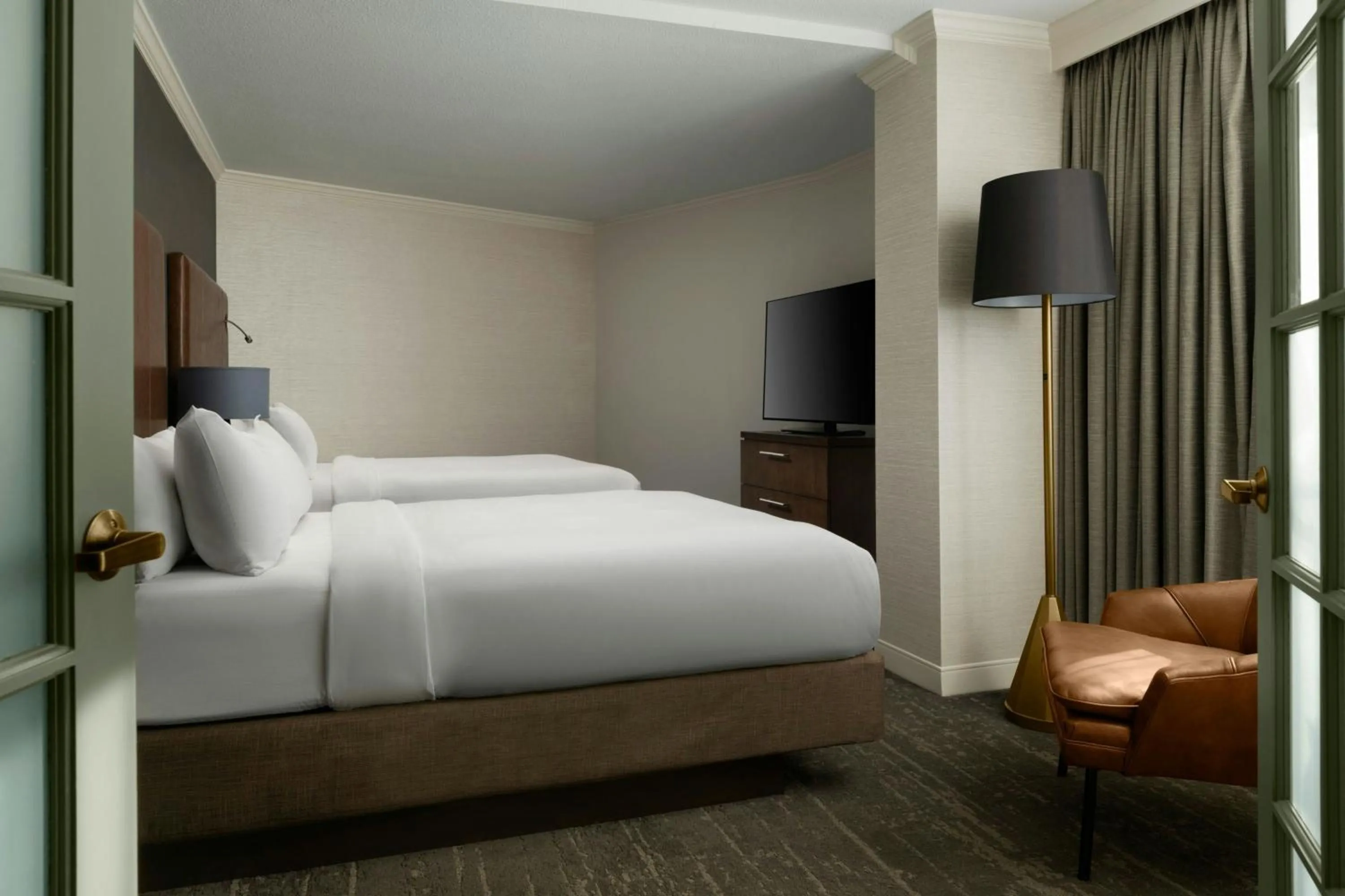 Bedroom, Bed in Renaissance Boulder Flatiron Hotel