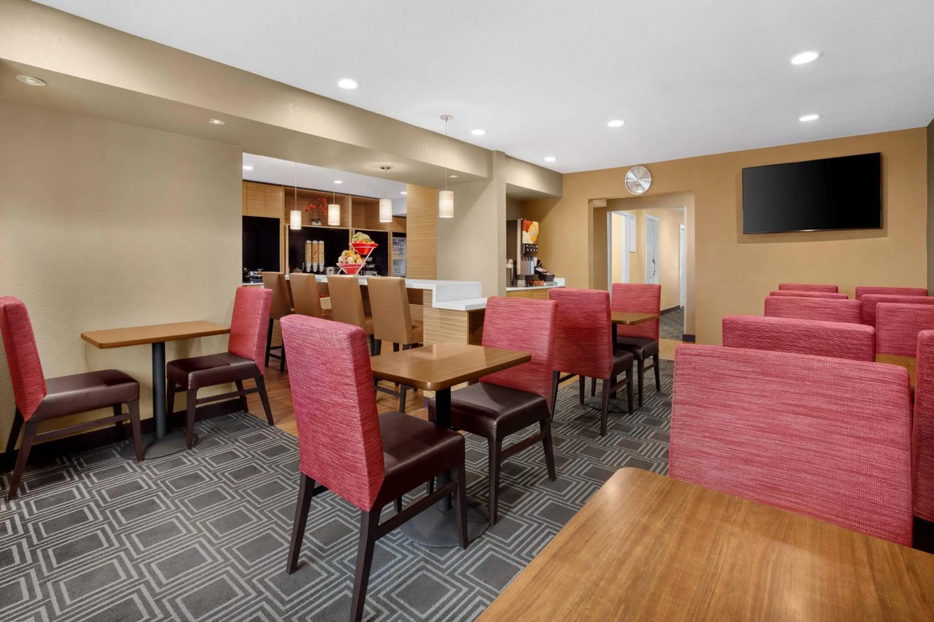Breakfast in TownePlace Suites by Marriott Boulder Broomfield/Interlocken