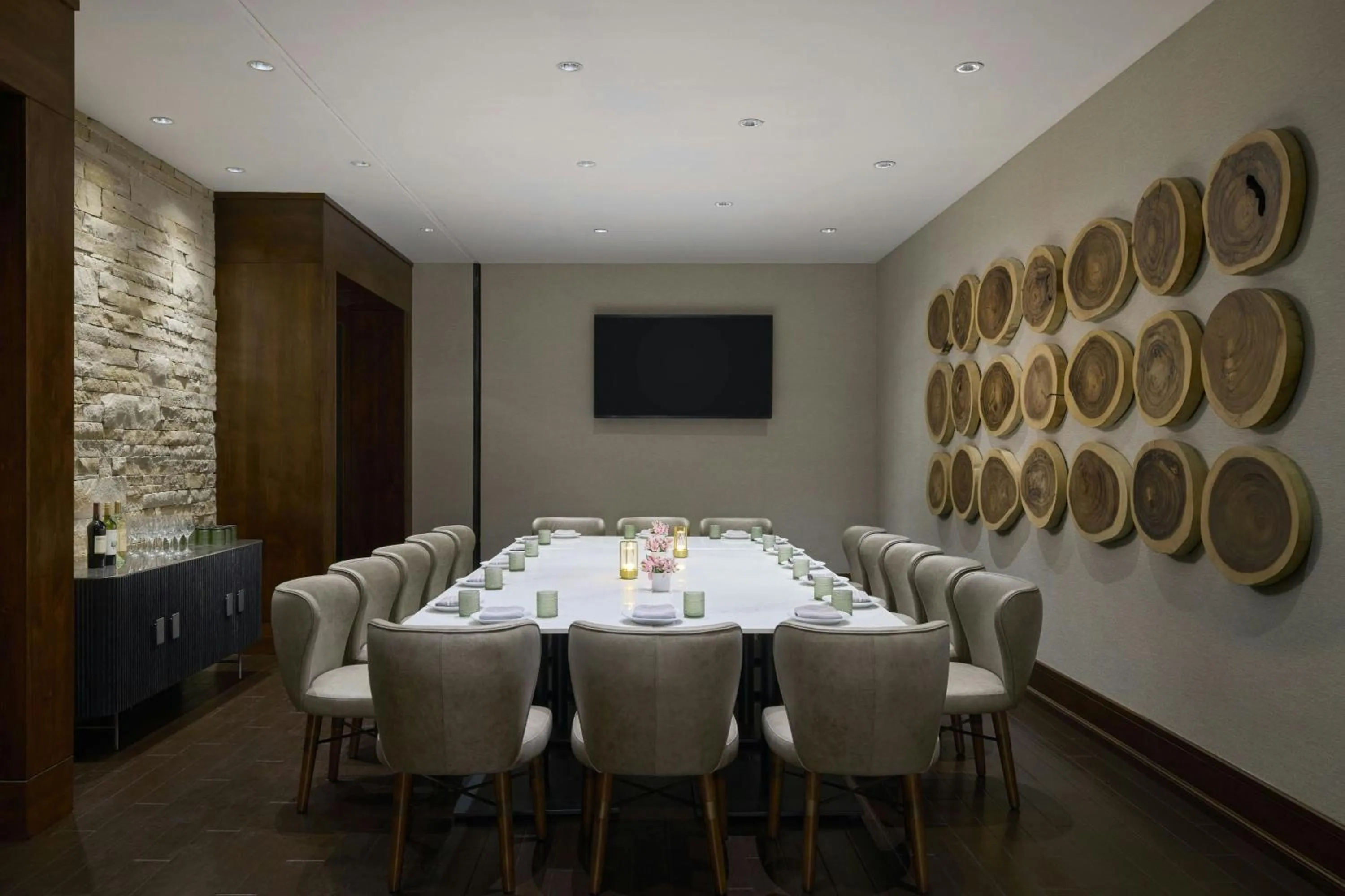 Restaurant/places to eat in Denver Marriott South at Park Meadows