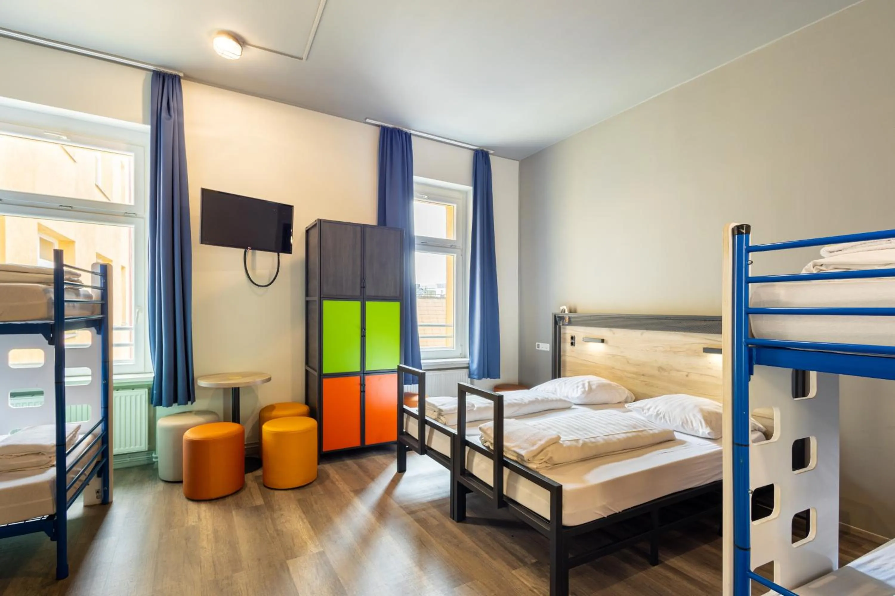 TV and multimedia, Bed in a&o Dortmund Hauptbahnhof