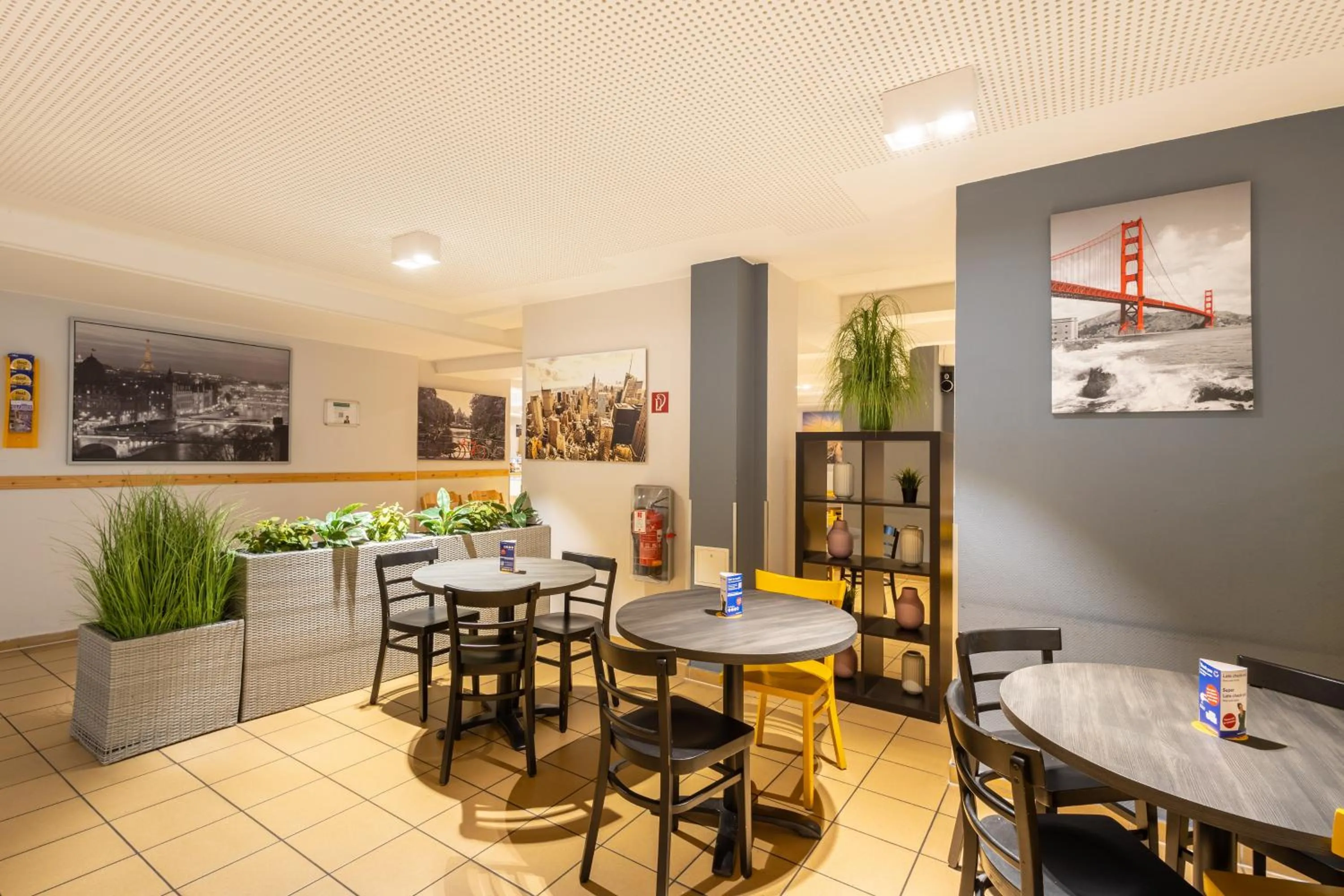 Breakfast in a&o Dortmund Hauptbahnhof