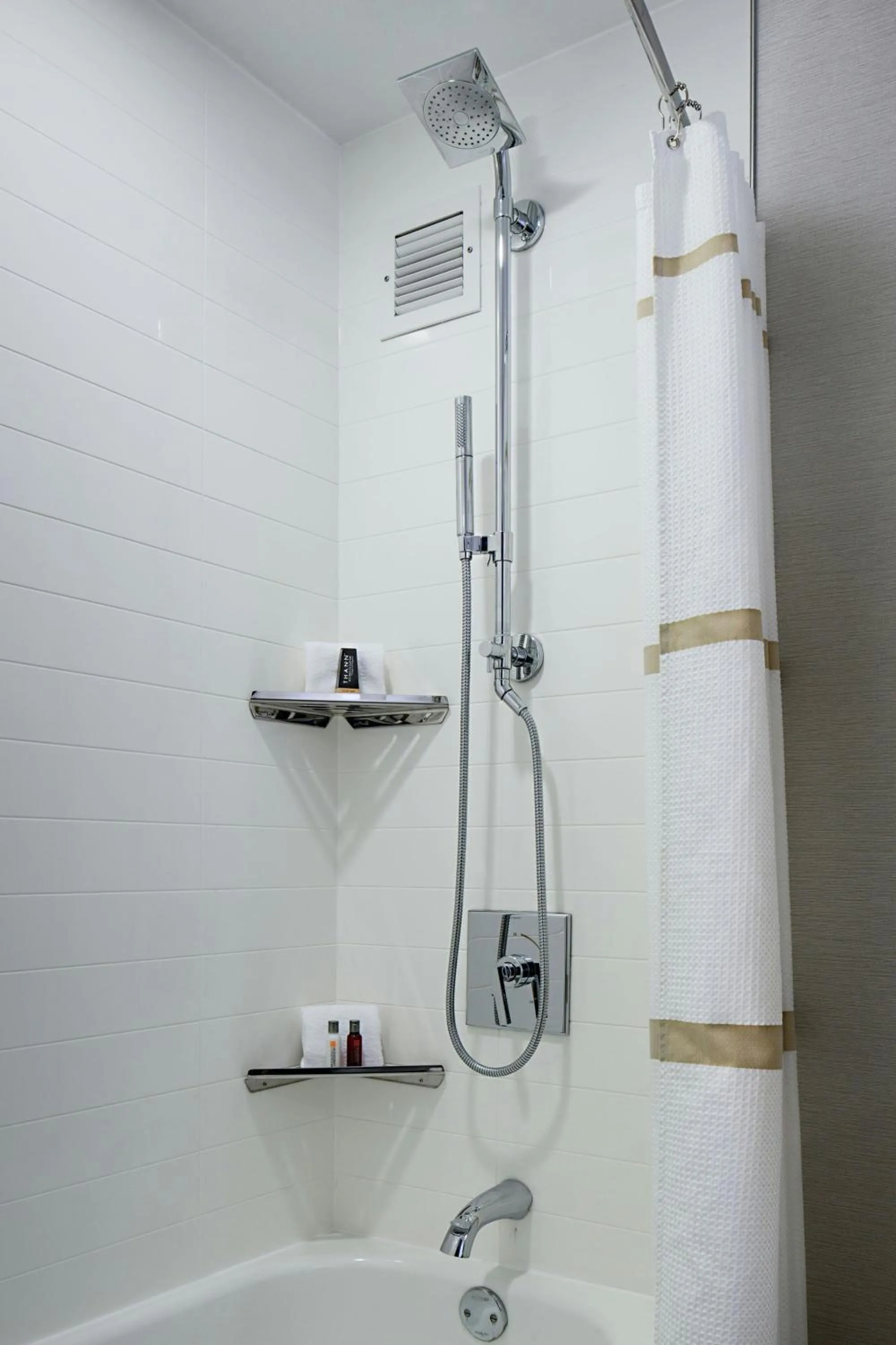 Bathroom in Marriott DFW Airport South