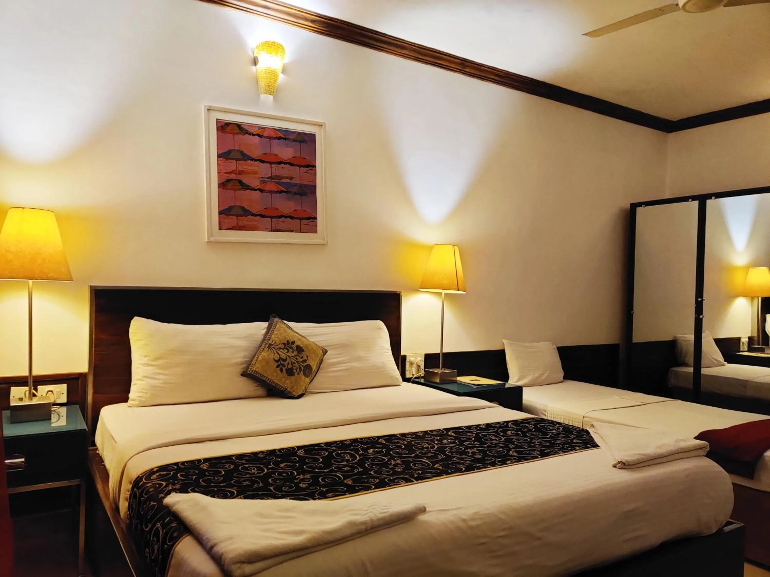 Bed in The Camelot Beach Resort - Baga