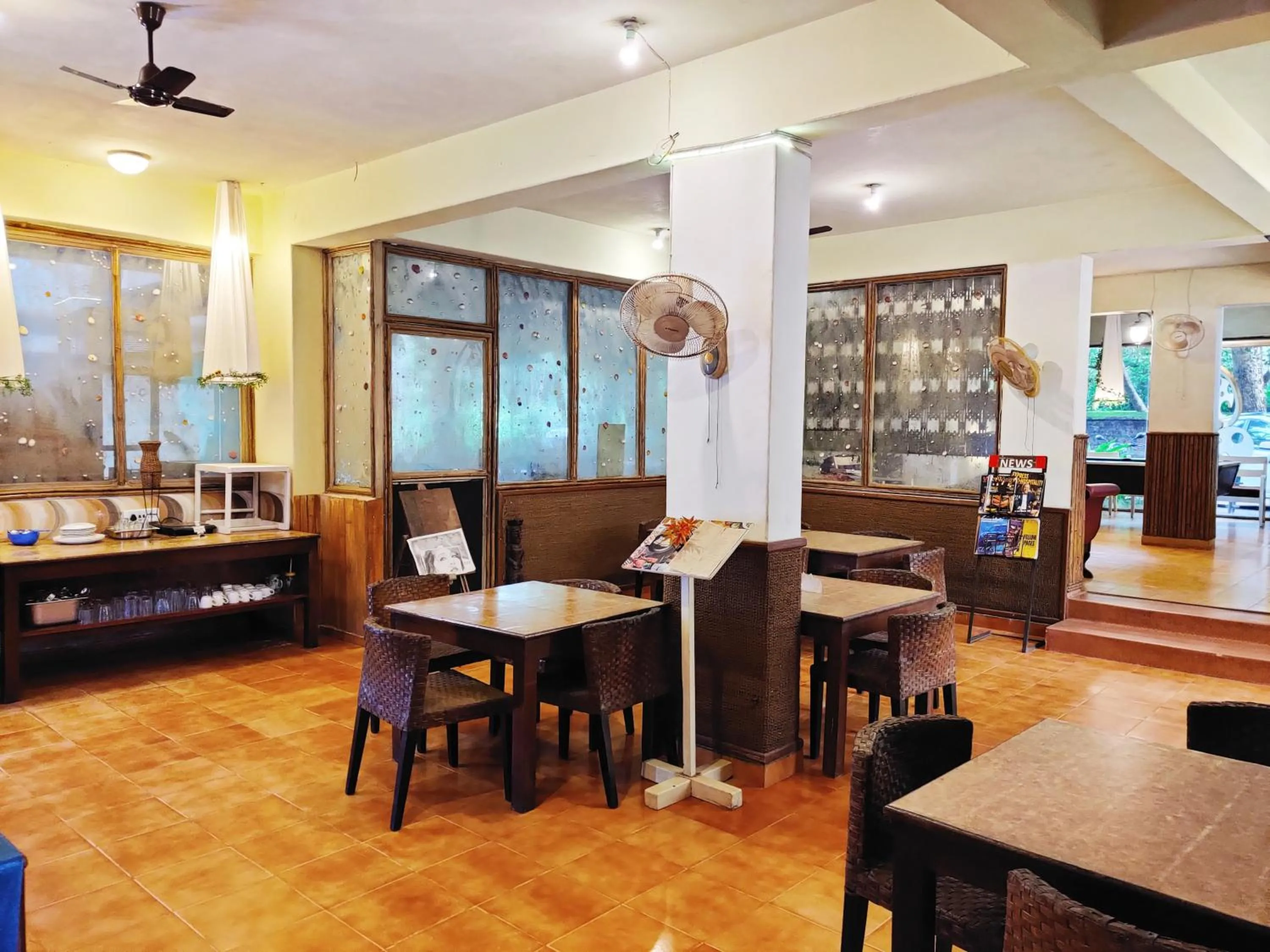 Restaurant/places to eat in The Camelot Beach Resort - Baga